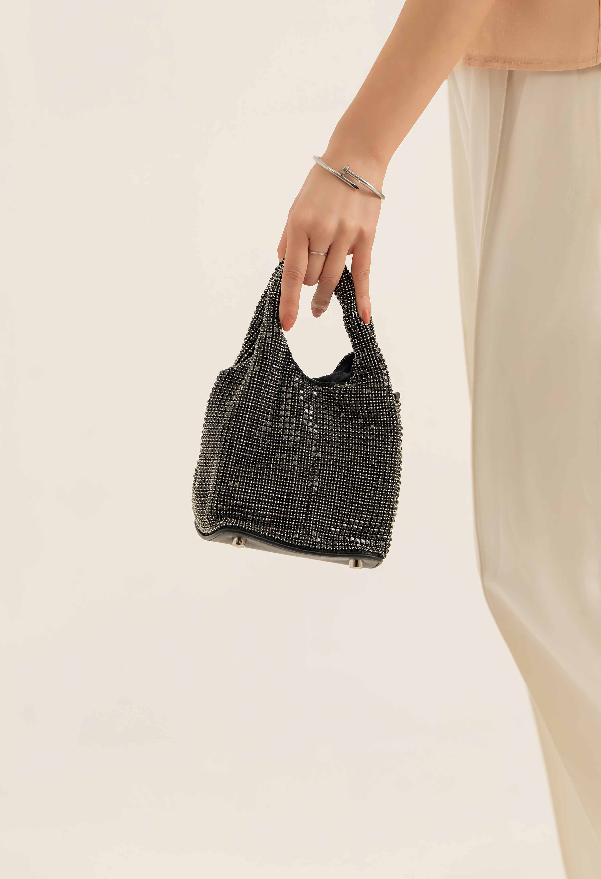 Black Clutch-441292103 for Women - Fashion Collection | Nishat | Shop Online