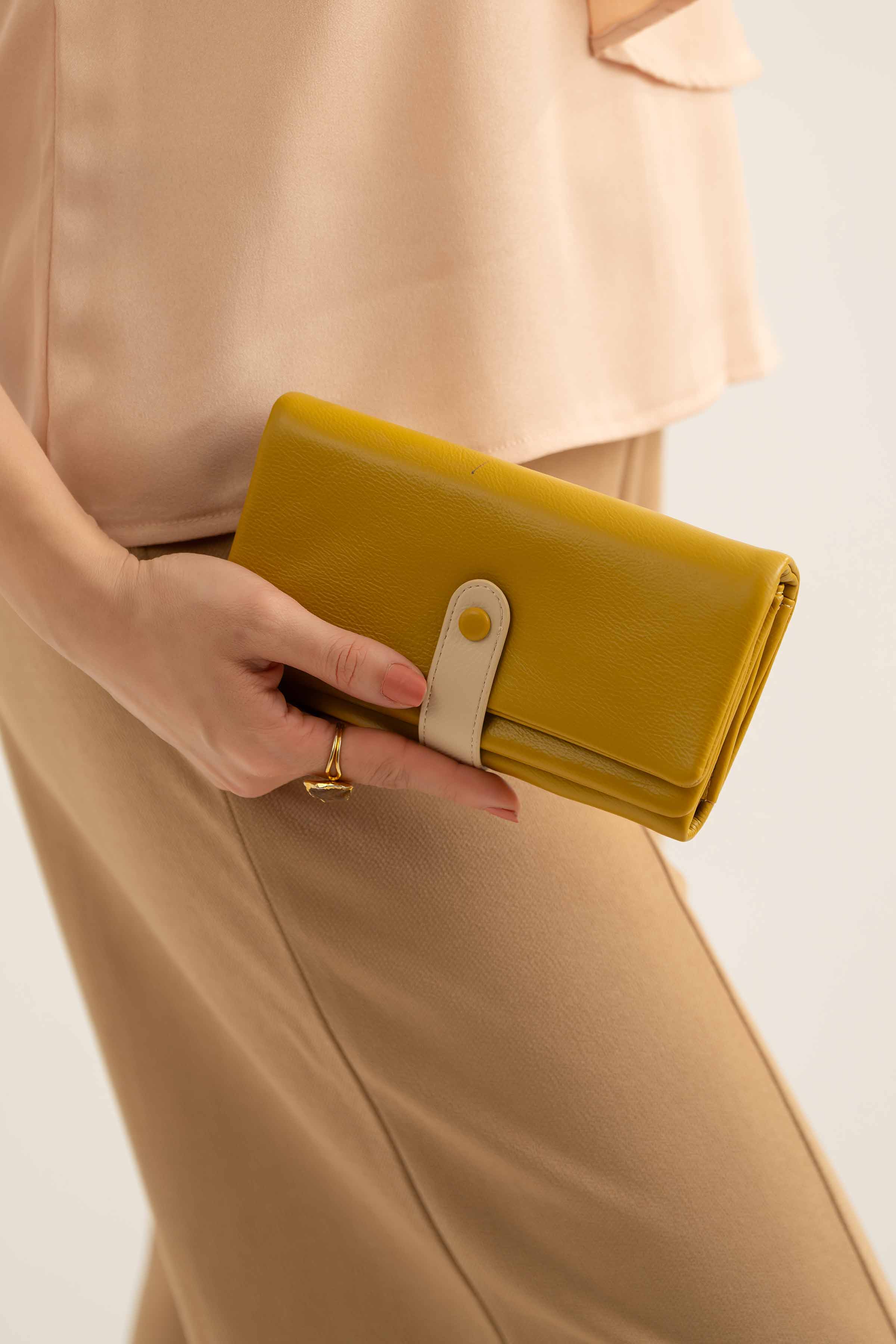 Yellow Wallet-441332102 for Women - Fashion Collection | Nishat | Shop Online