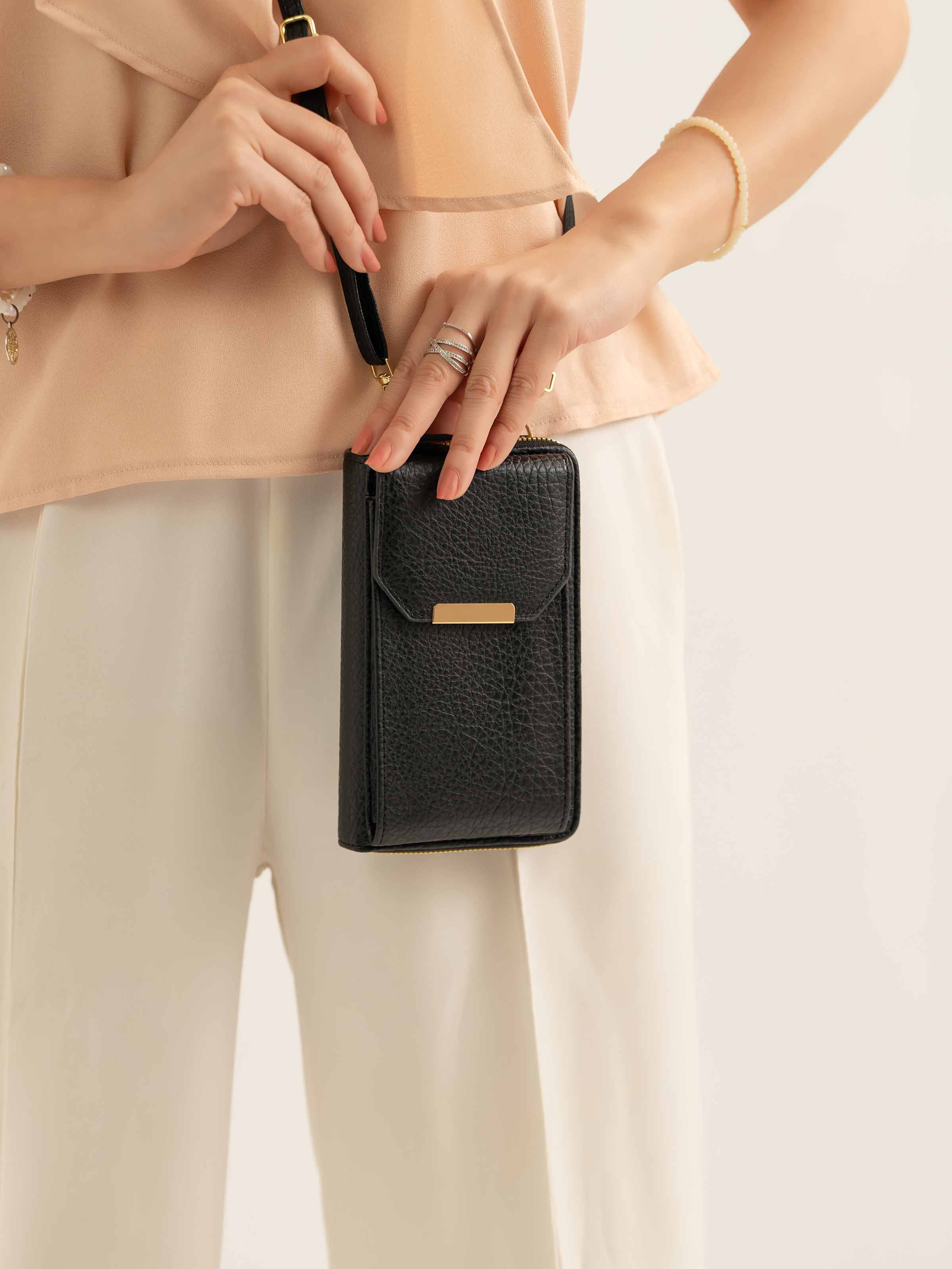 Black Phone Bag-441362103 for Women - Fashion Collection | Nishat | Shop Online