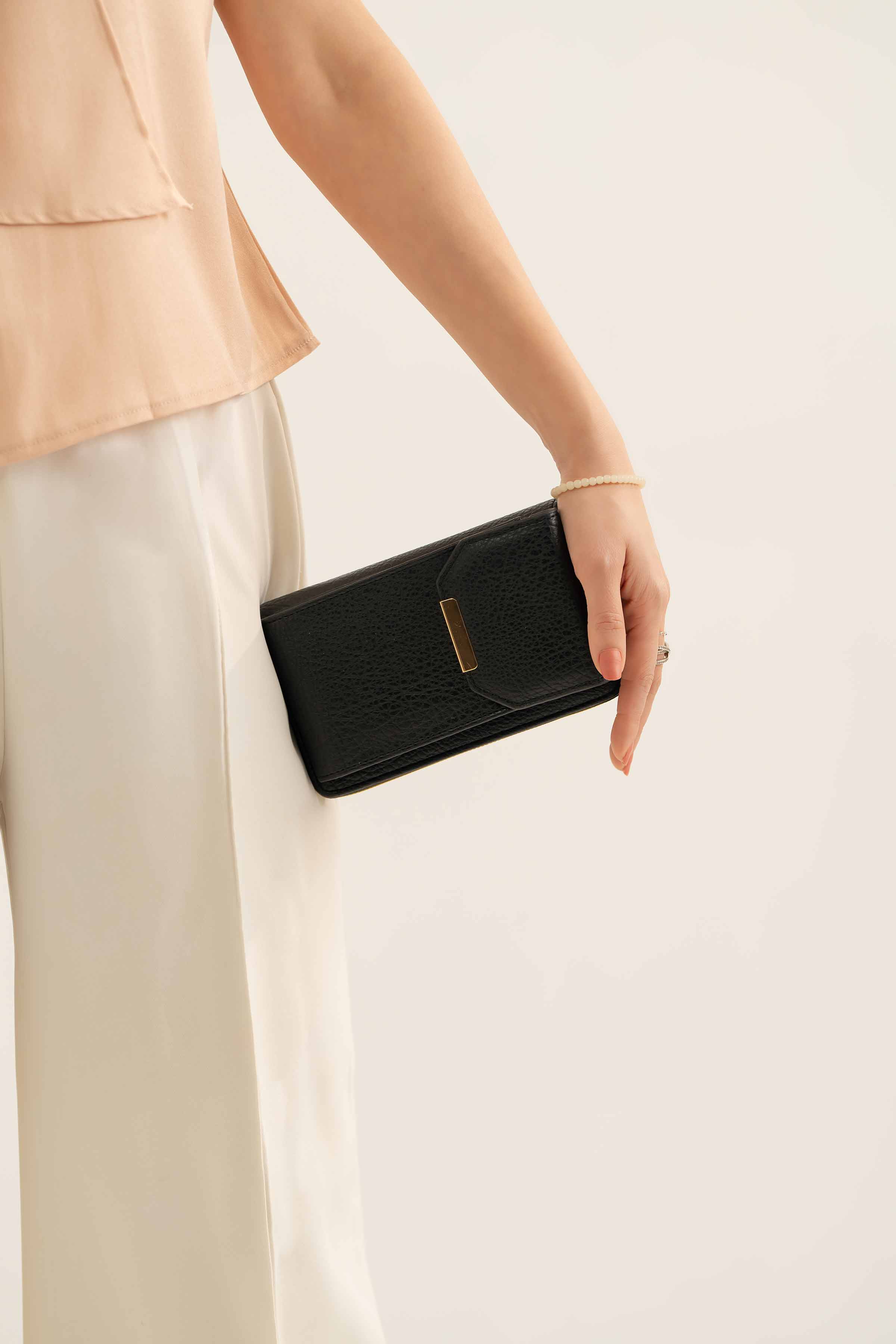 Black Phone Bag-441362103 for Women - Fashion Collection | Nishat | Shop Online