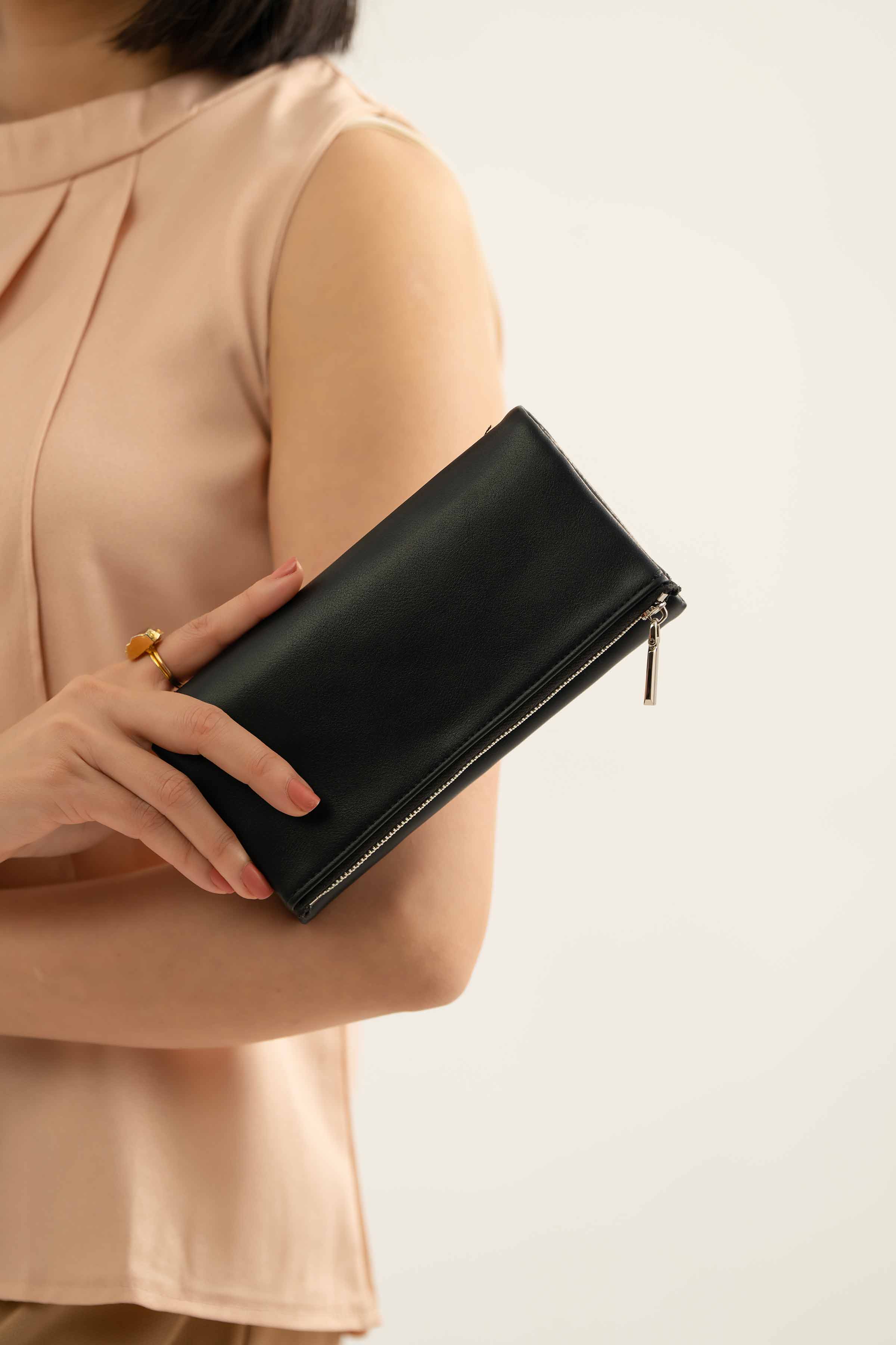 Black Wallet-441472103 for Women - Fashion Collection | Nishat | Shop Online