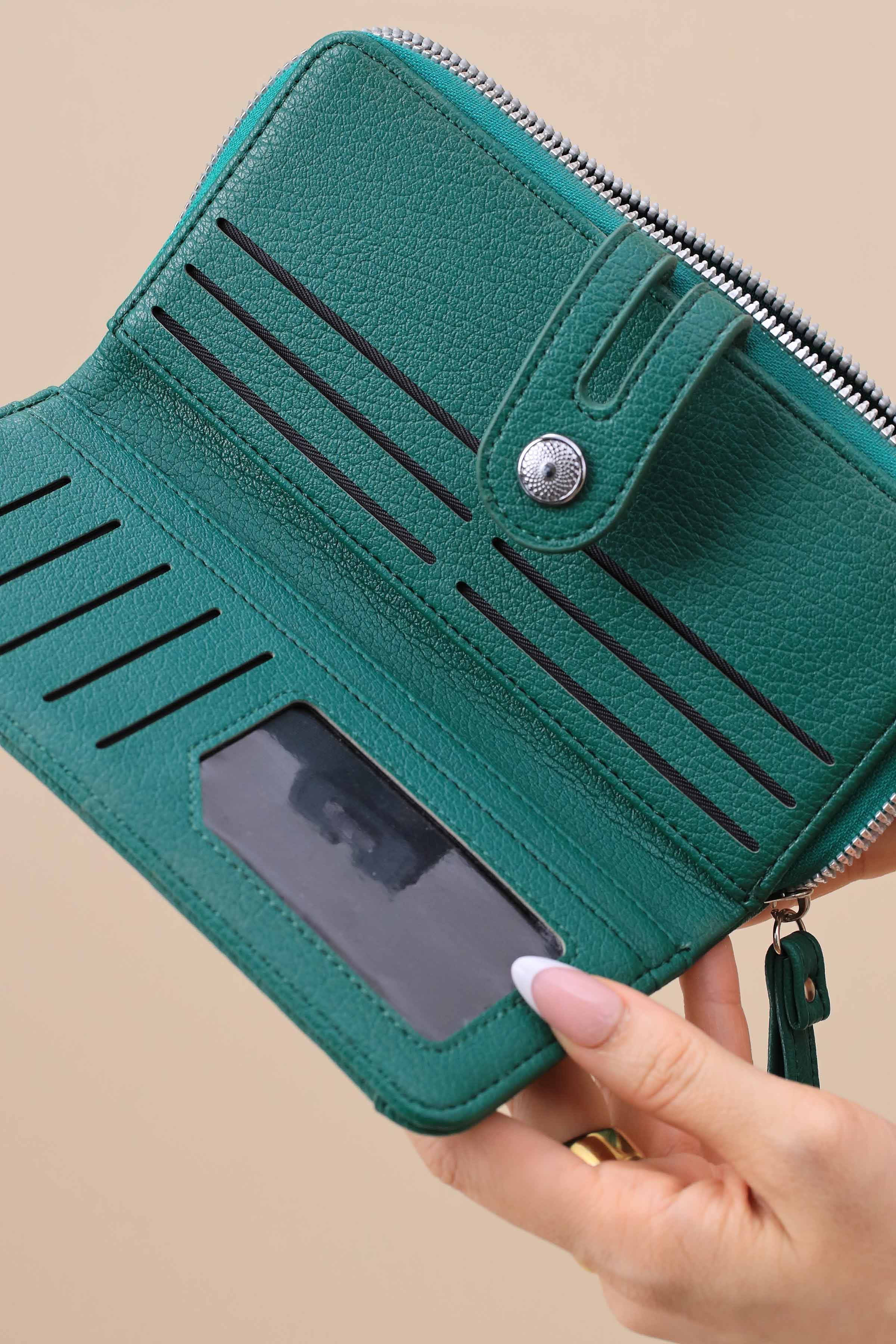 Green Wallet-441572104-for Women - Bag Winter Collection | Nishat | Shop Online