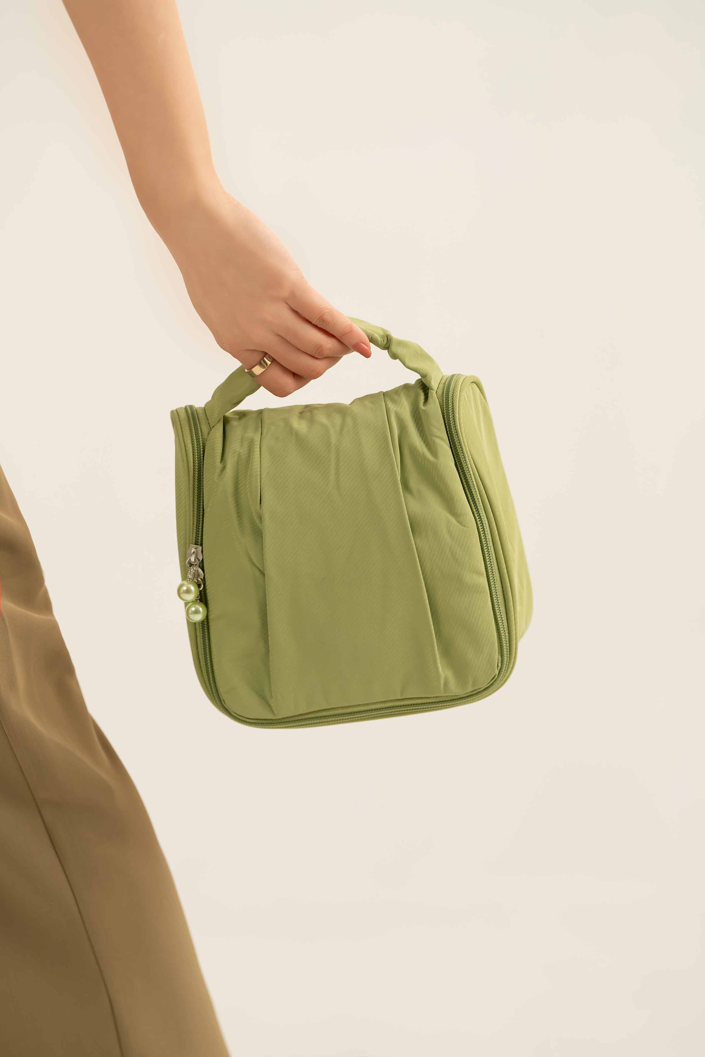 Green Vanity Bag-441852104 for Women - Fashion Collection | Nishat | Shop Online