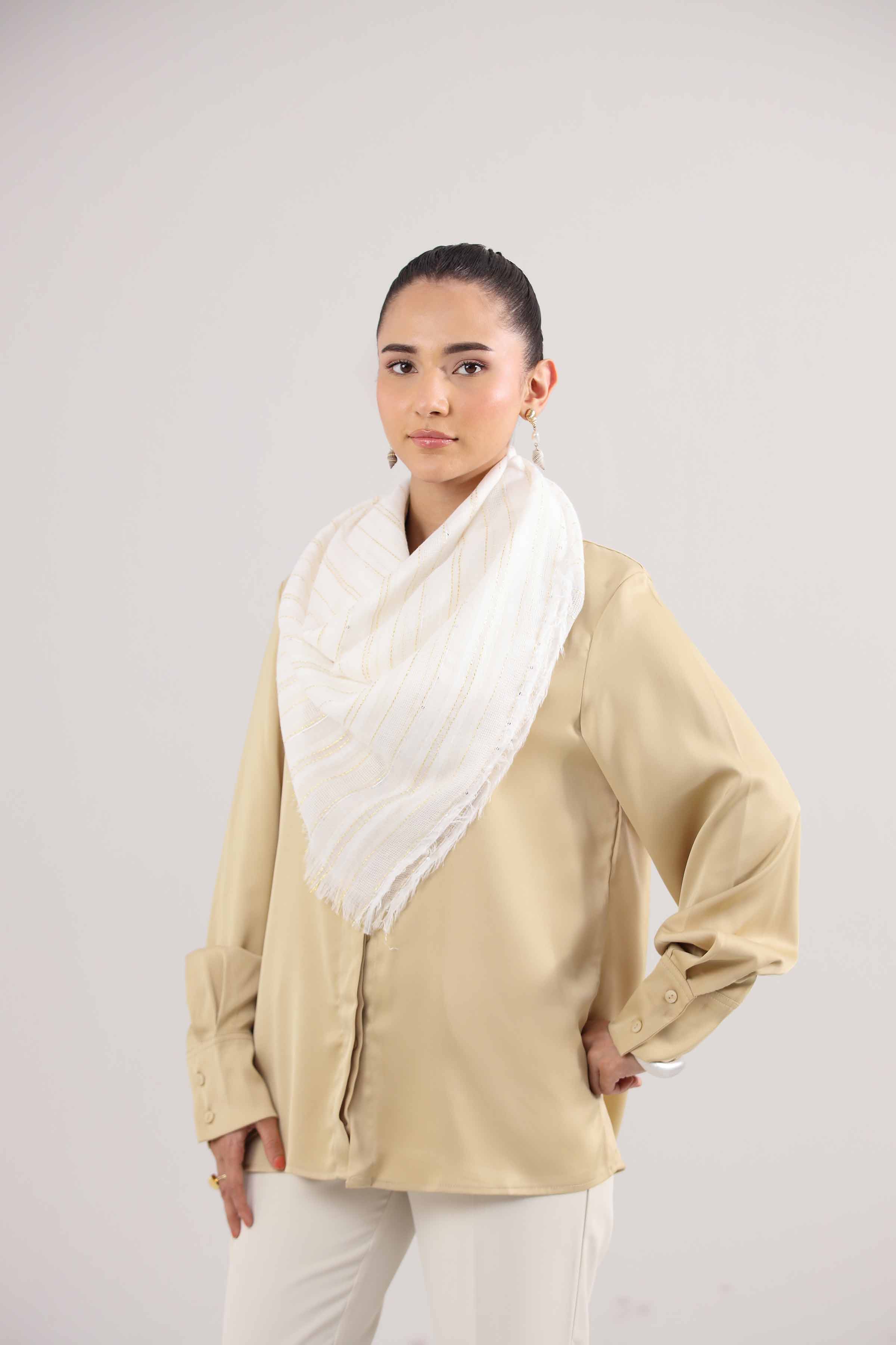 Off White Women Scarf-442402107 for Women – Scarf Collection | Nishat | Shop Online