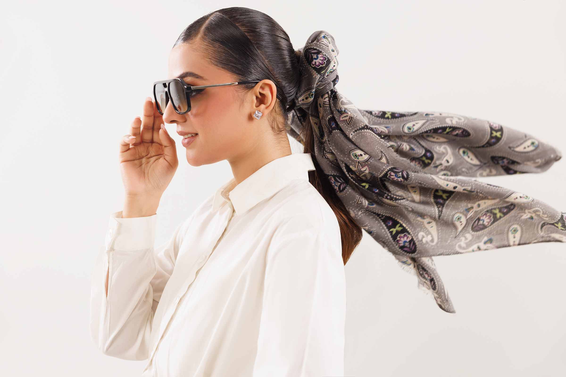 Grey Women Scarf-442752111 for Women – Scarf Collection | Nishat | Shop Online