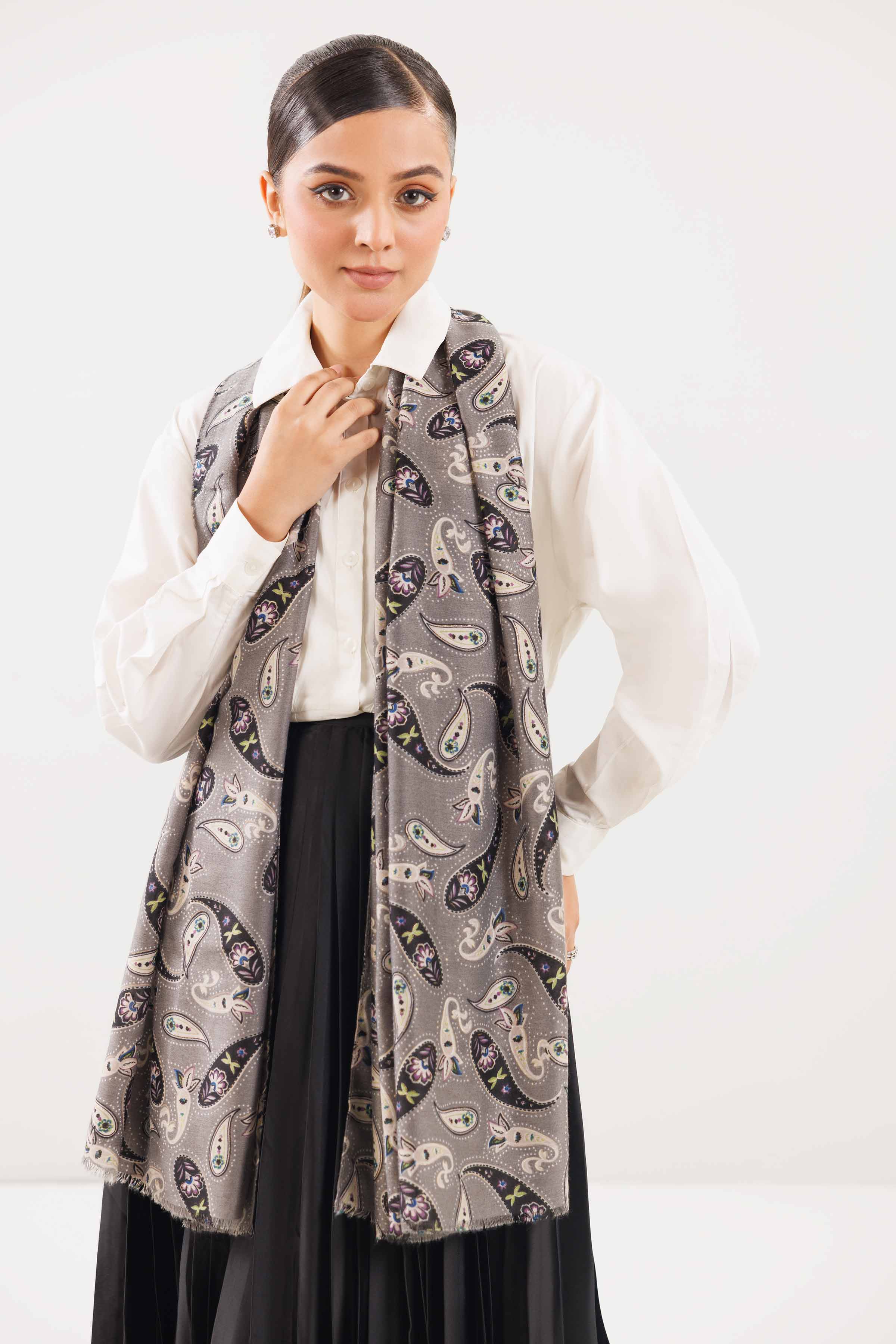 Grey Women Scarf-442752111 for Women – Scarf Collection | Nishat | Shop Online