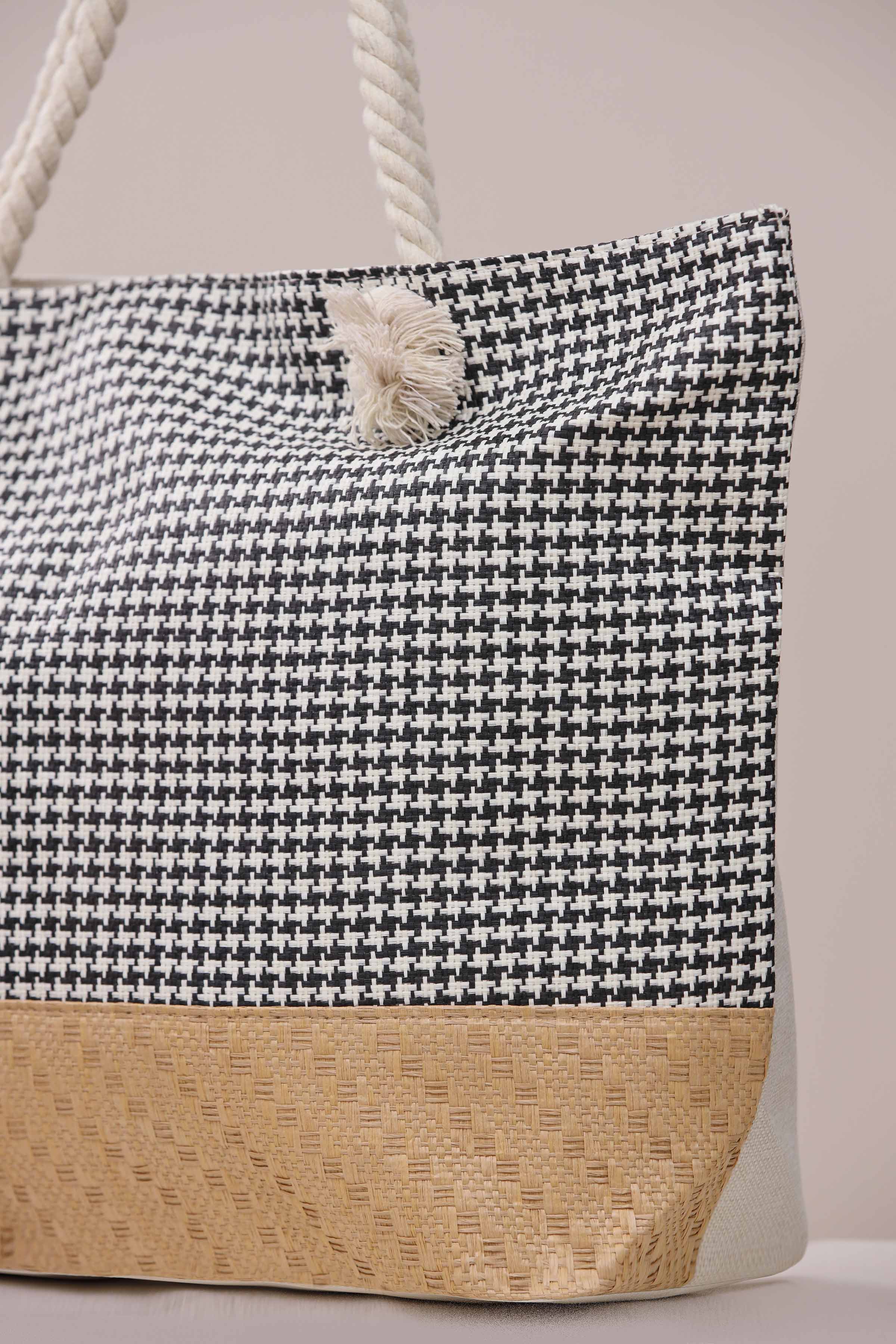 Black & White Tote Bag-443462112