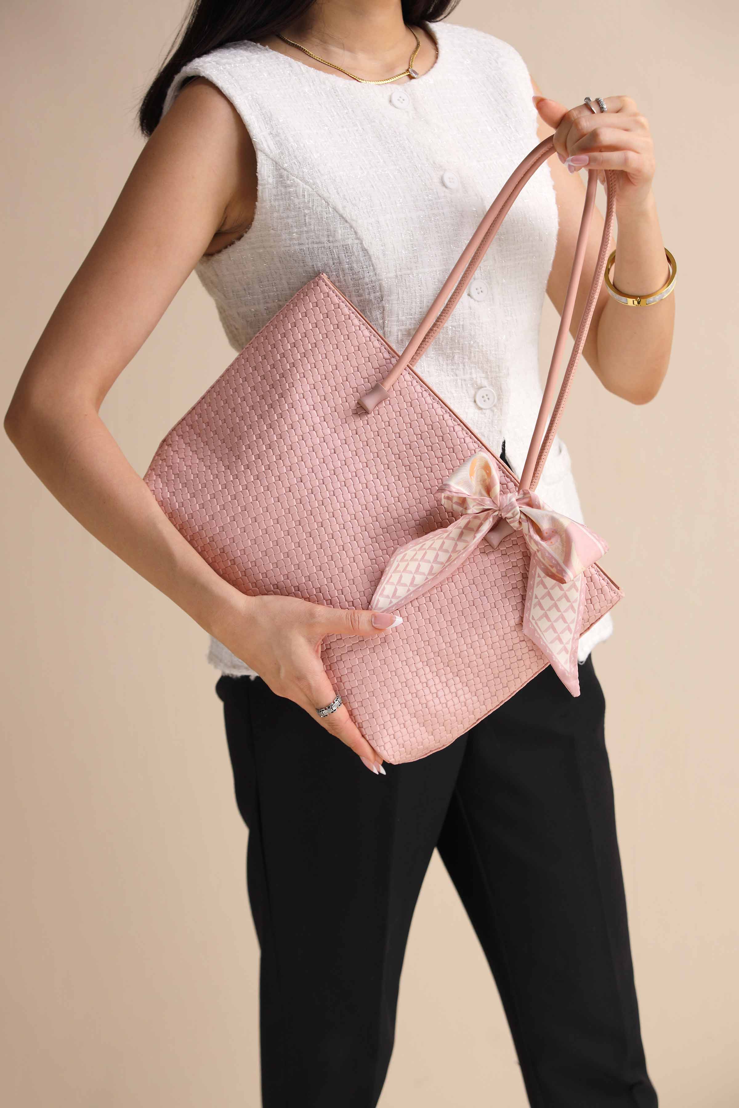 Pink Tote Bag-443582105 for Women - Bag Winter Collection | Nishat | Shop Online