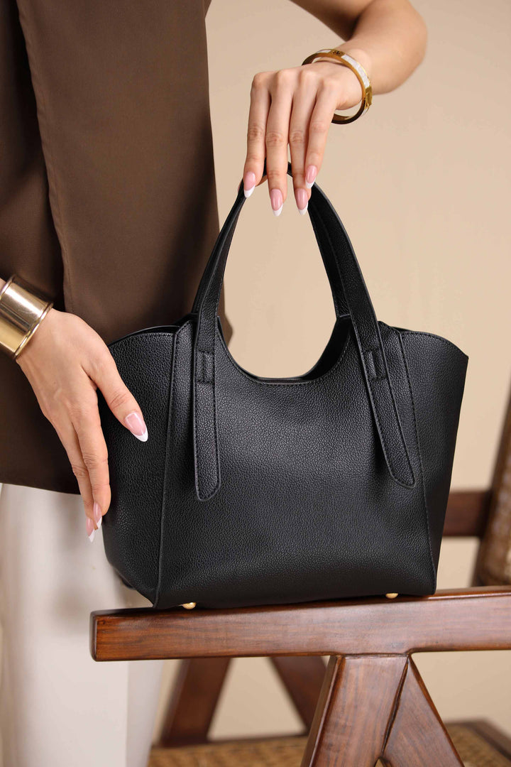 Black Shoulder Bag-444352103 for Women - Bag Winter Collection | Nishat | Shop Online