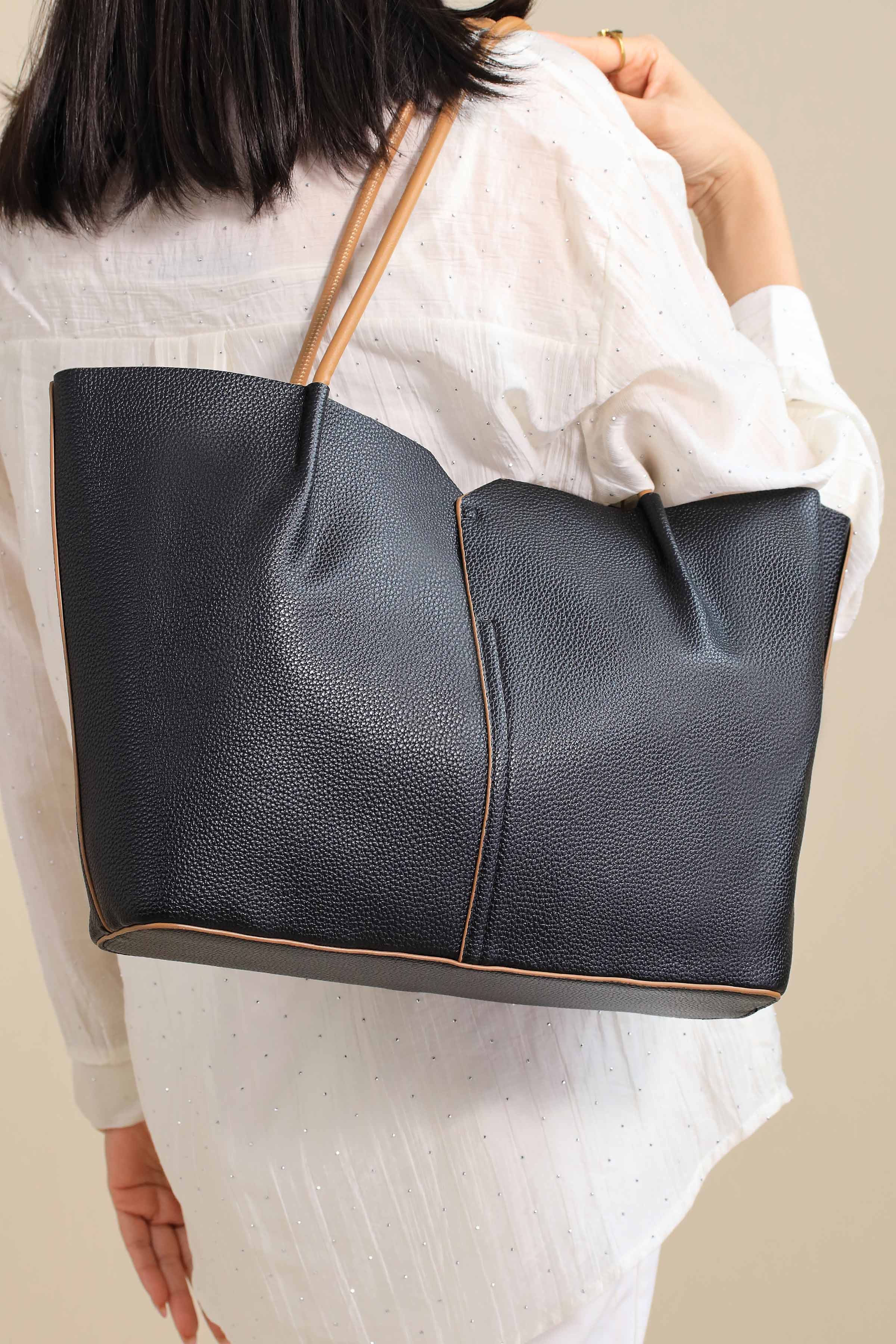 Black Shoulder Bag-444362103 for Women - Bag Winter Collection | Nishat | Shop Online