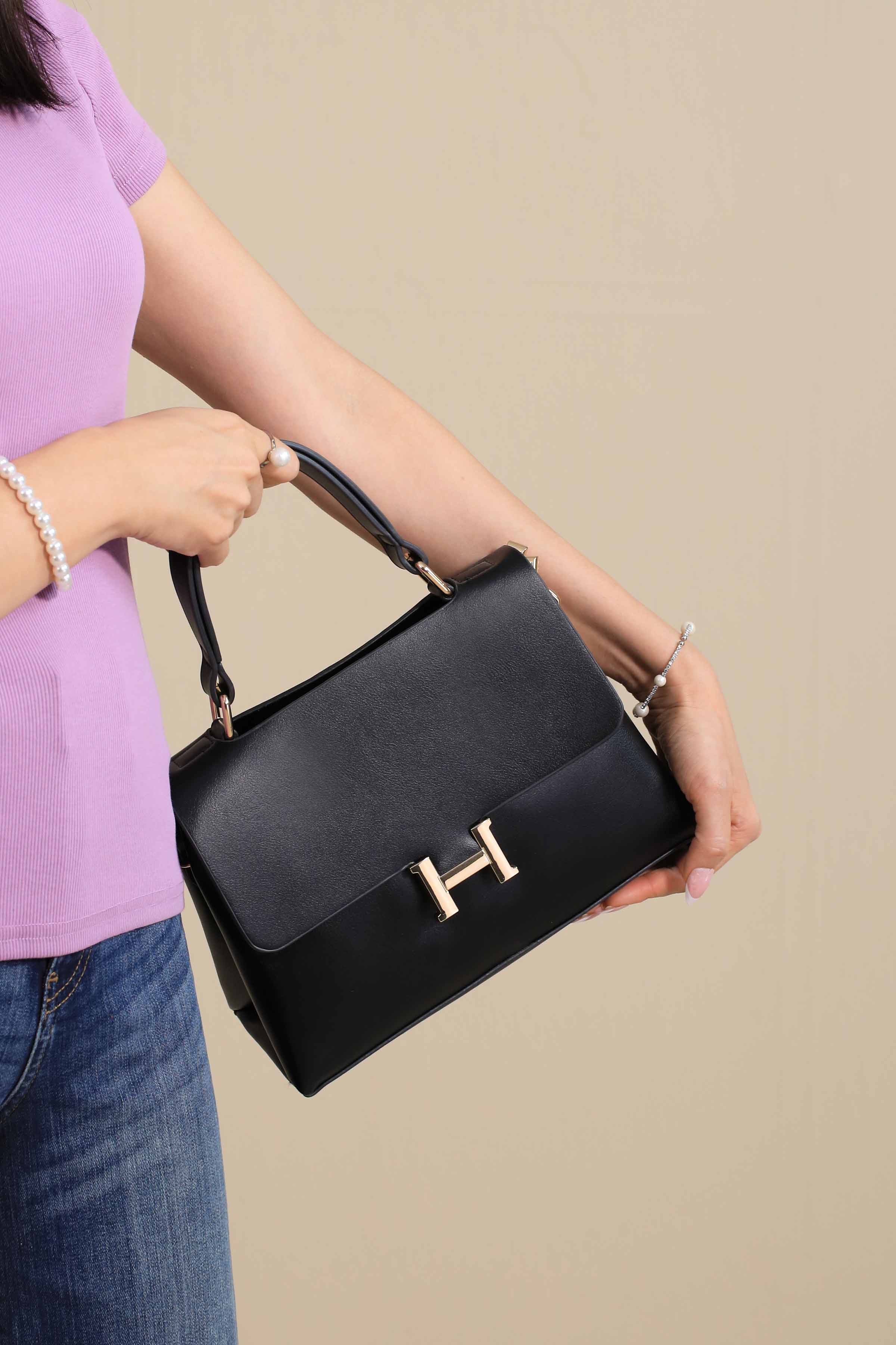 Black Shoulder Bag-444812103 for Women - Bag Winter Collection | Nishat | Shop Online