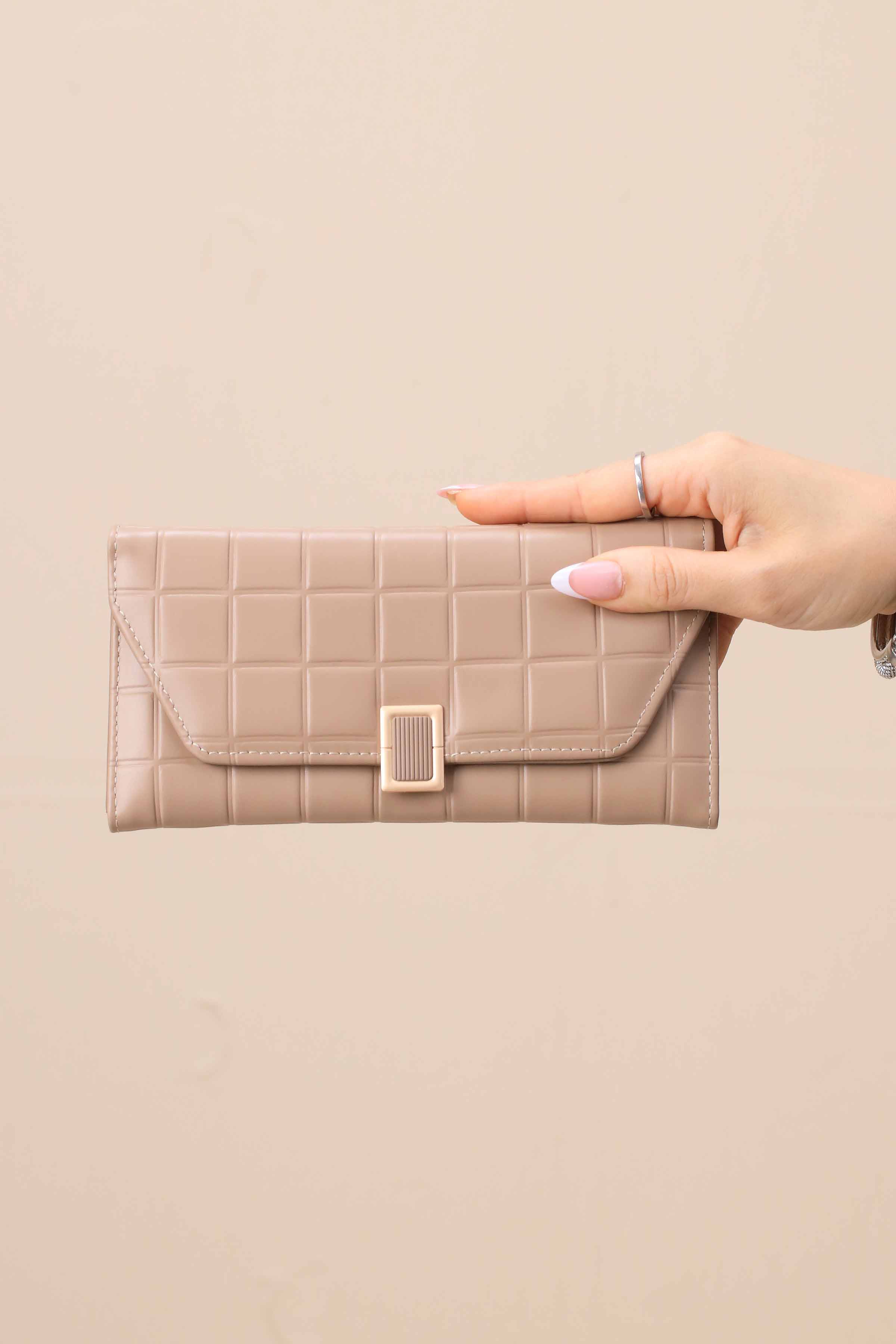 Camel Wallet-444952129