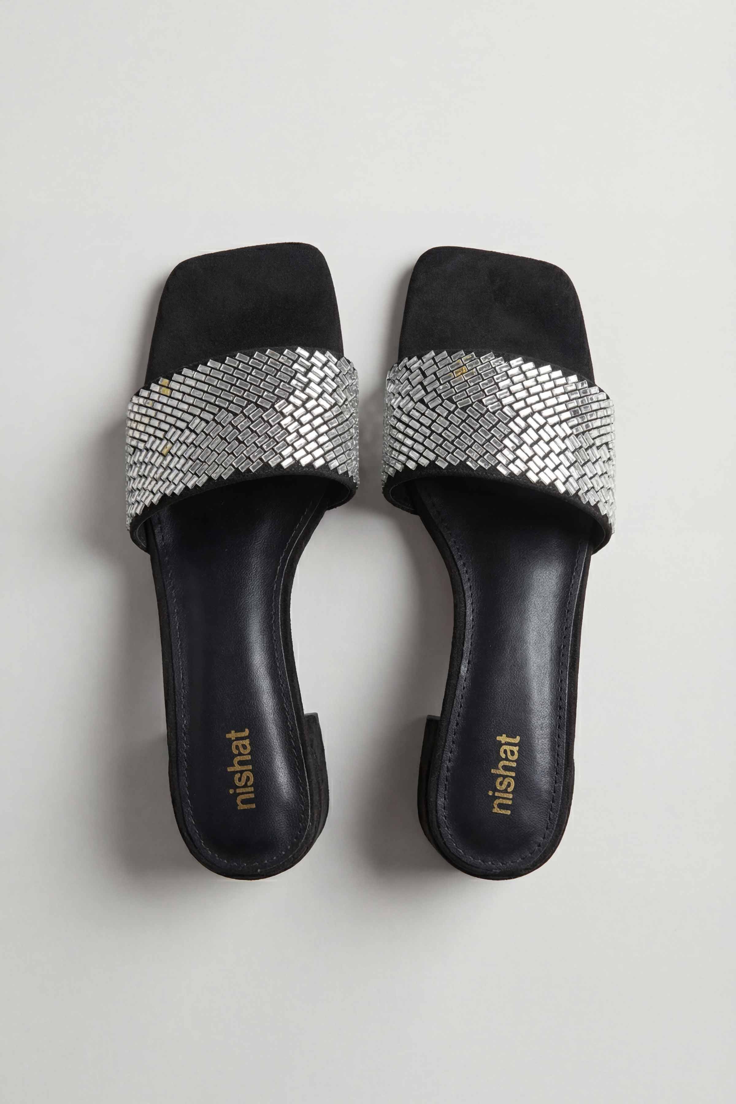 Black Chappal-445262903 for Women - Fashion Collection | Nishat | Shop Online