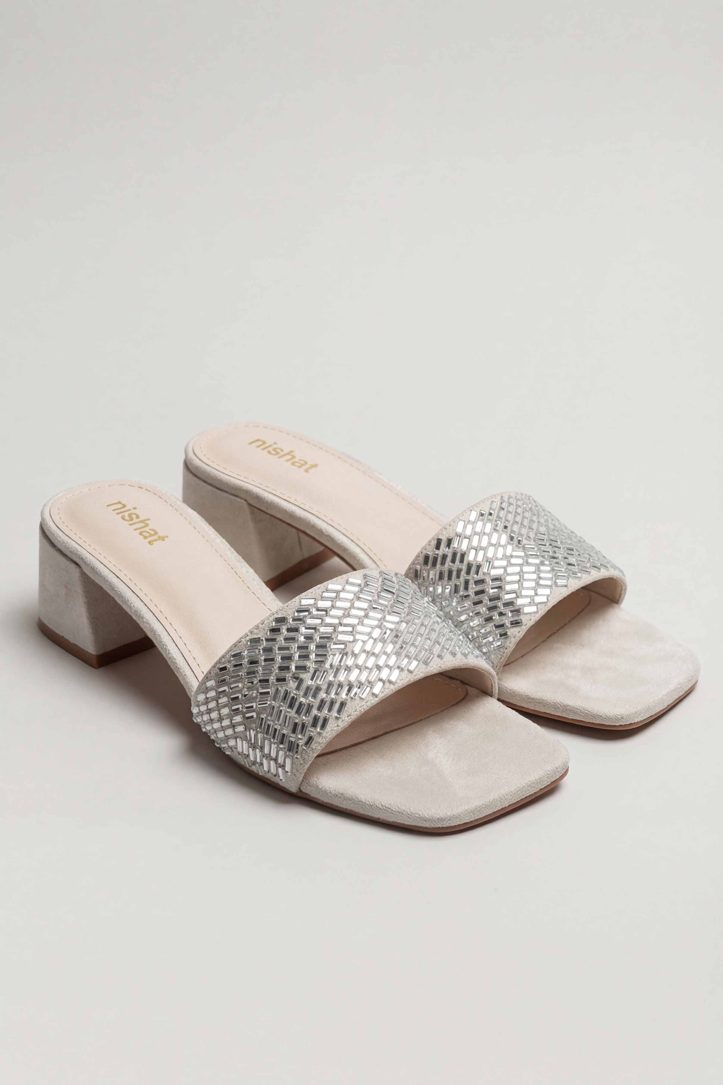 Off White Chappal-445262918 for Women - Fashion Collection | Nishat | Shop Online