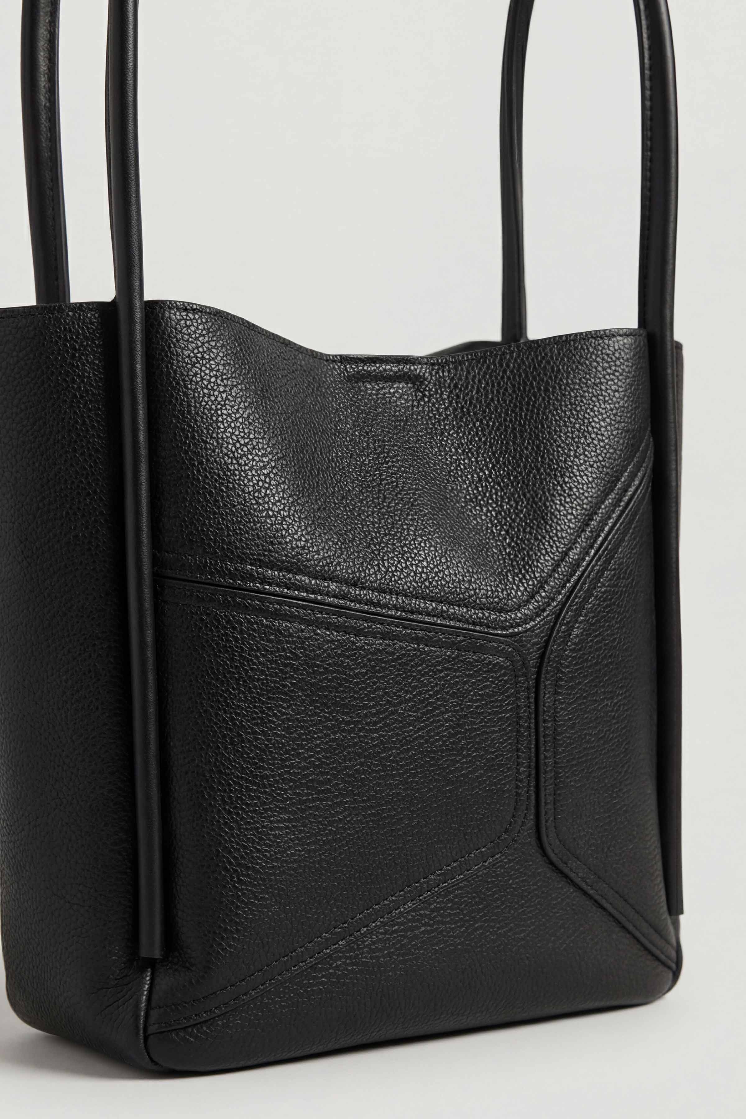 Black Shoulder Bag-445432103