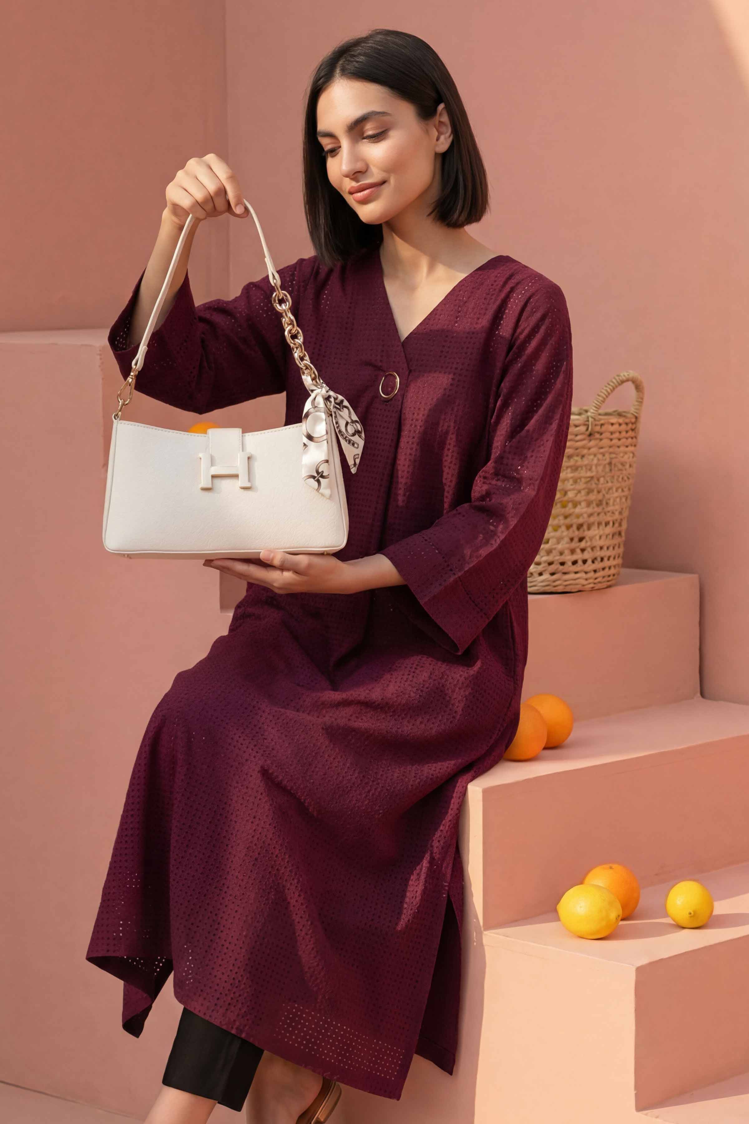 White Shoulder Bag-445562112