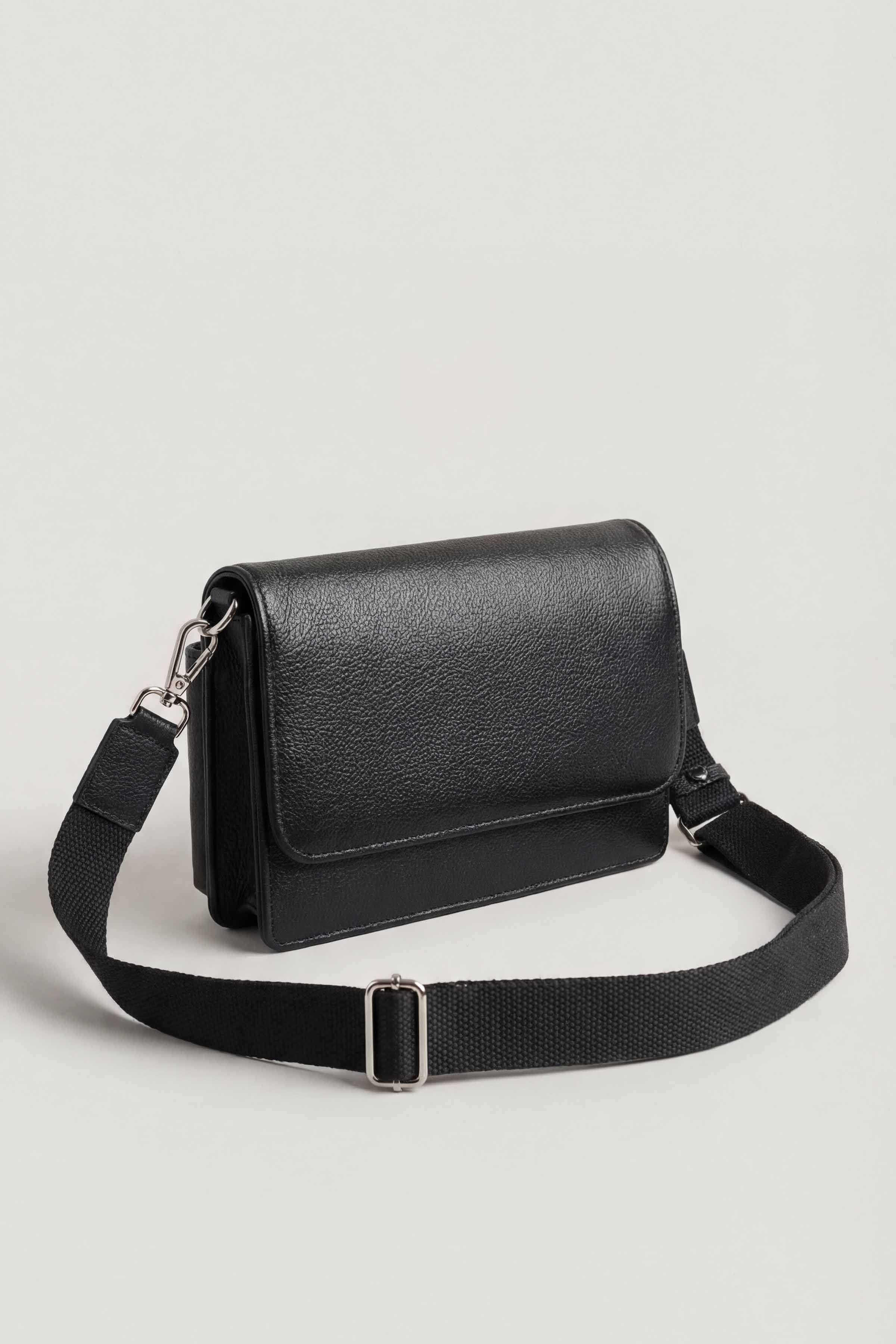 Black Shoulder Bag-445582103  for Women - Fashion Collection | Nishat | Shop Online