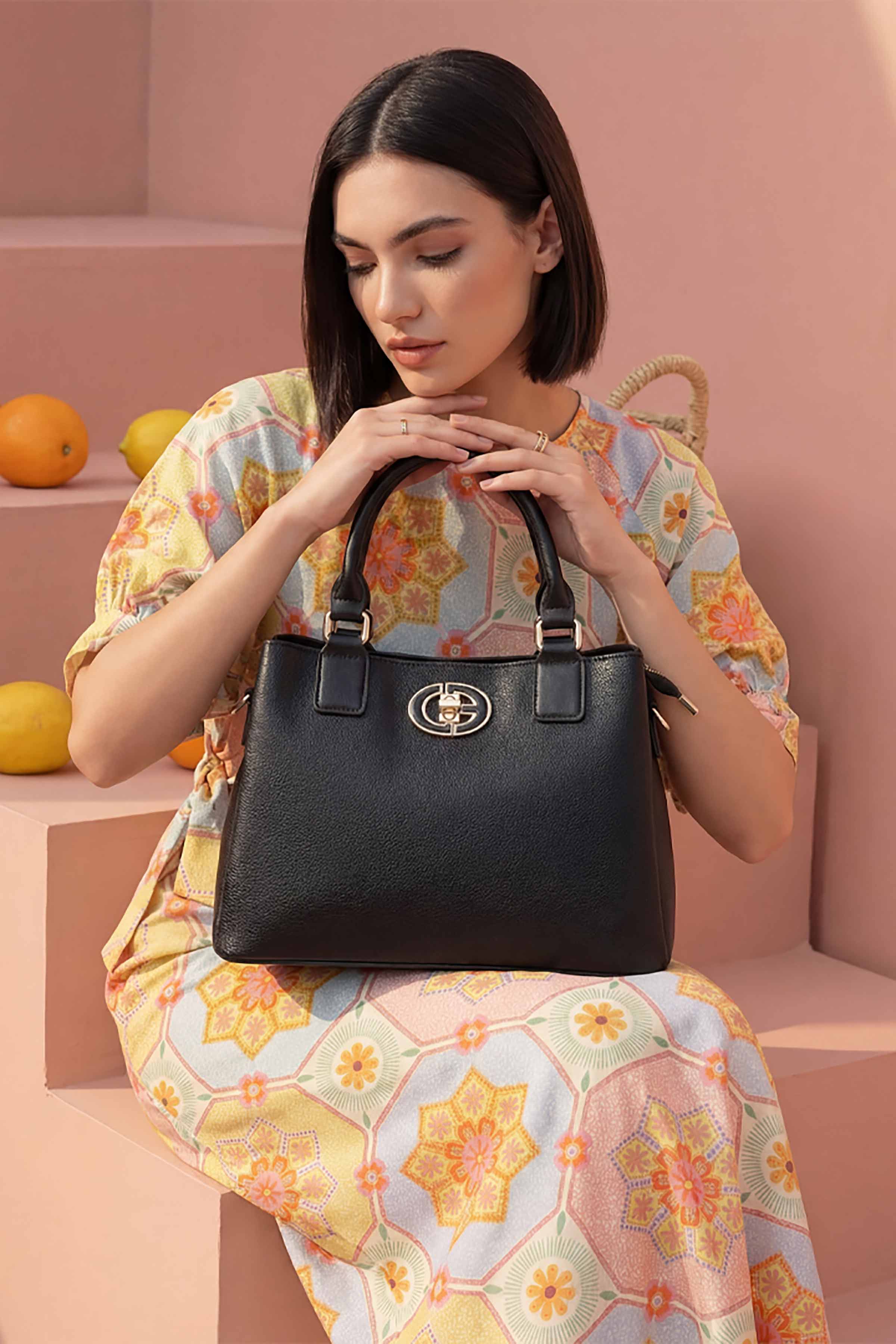 Black Shoulder Bag-445692103