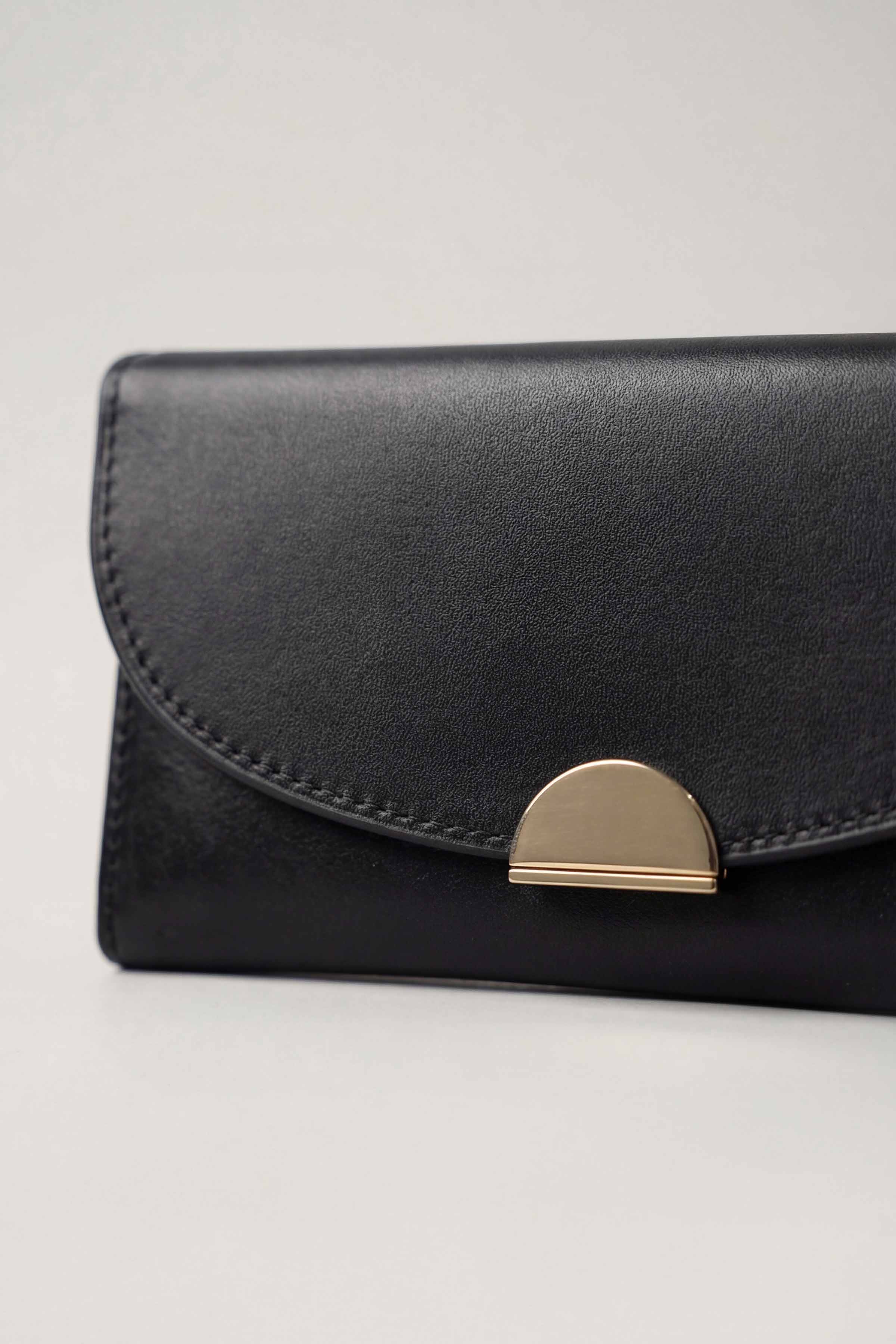 Black Wallet-446622103