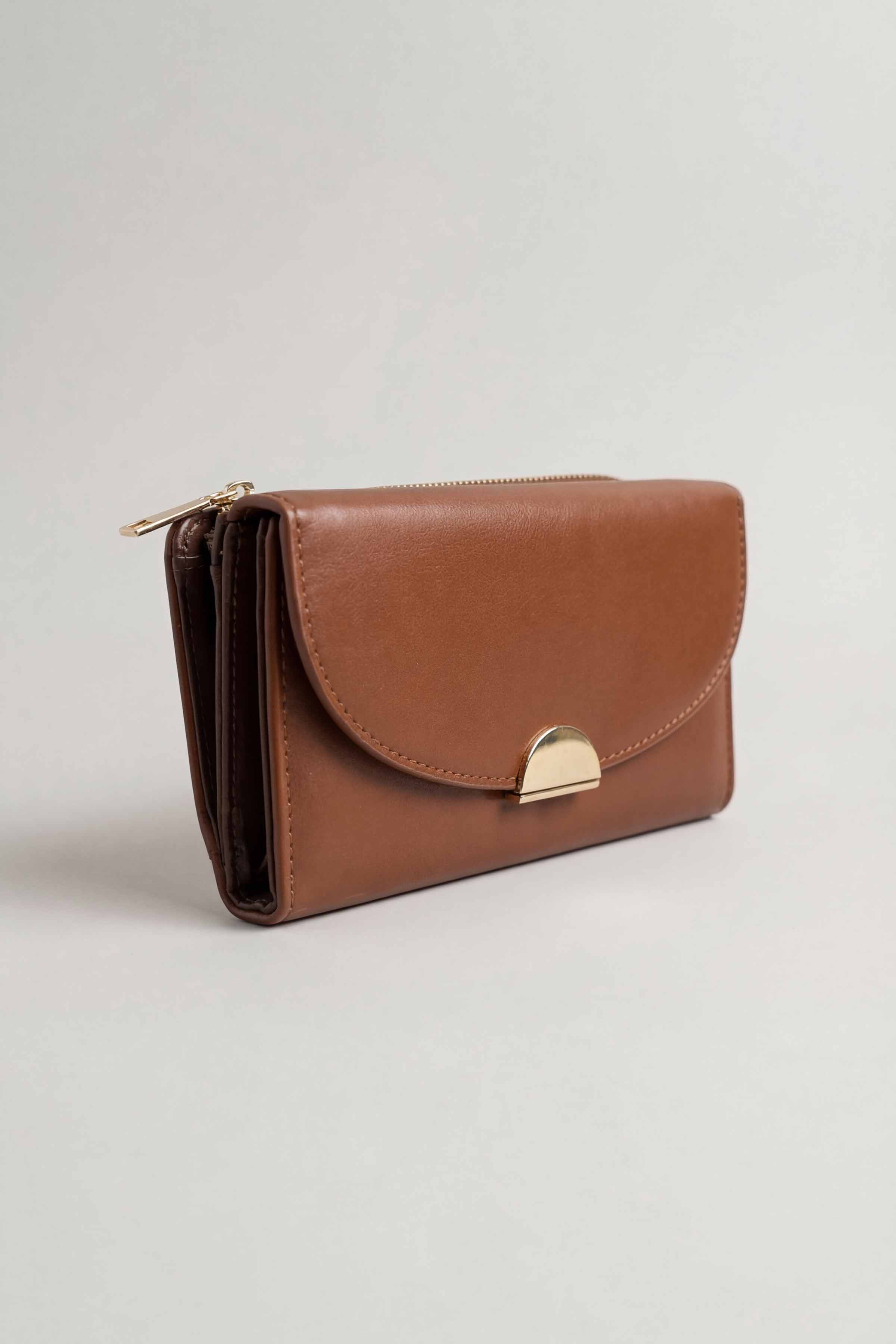 Brown Wallet-446622113