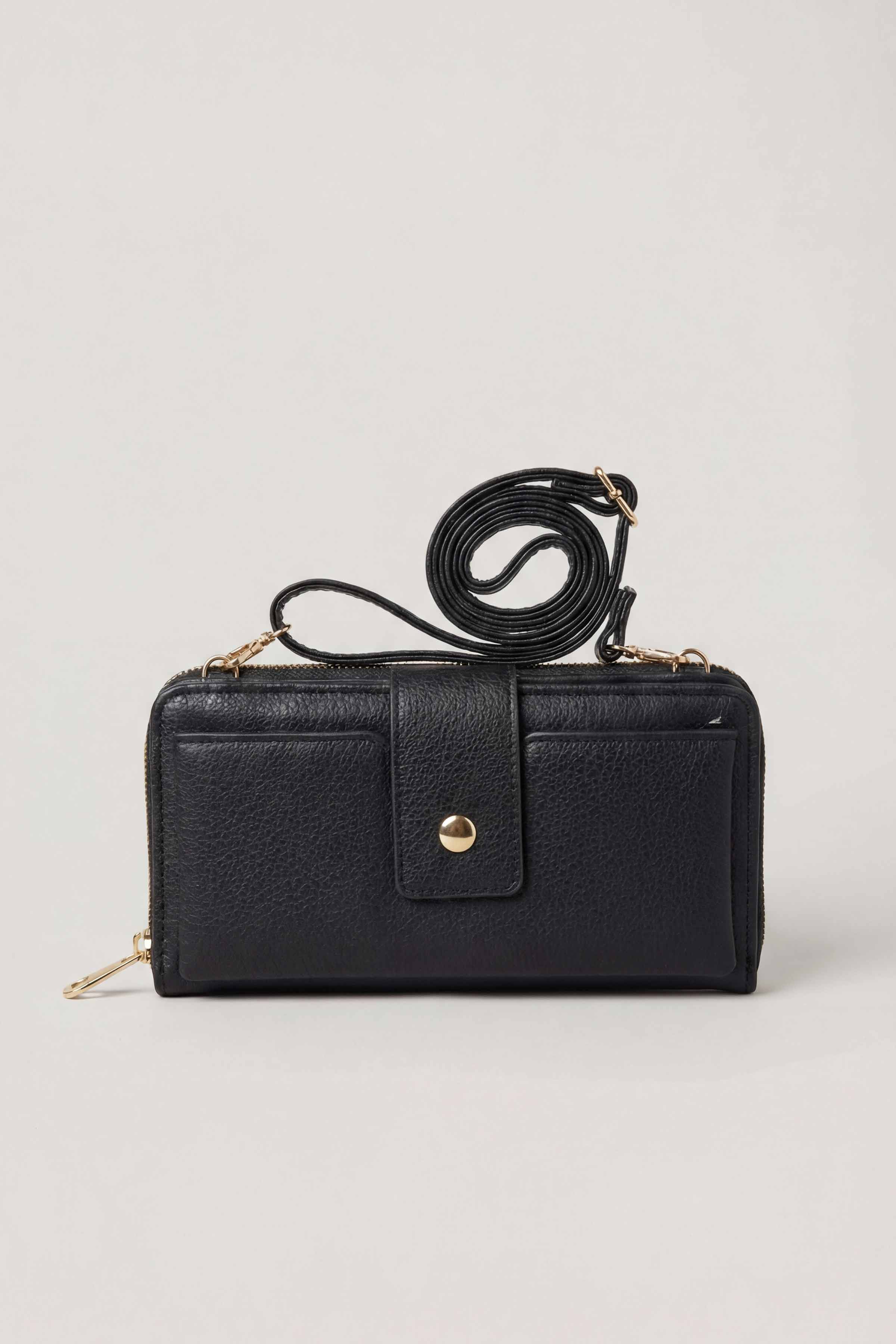 Black Wallet-446642103