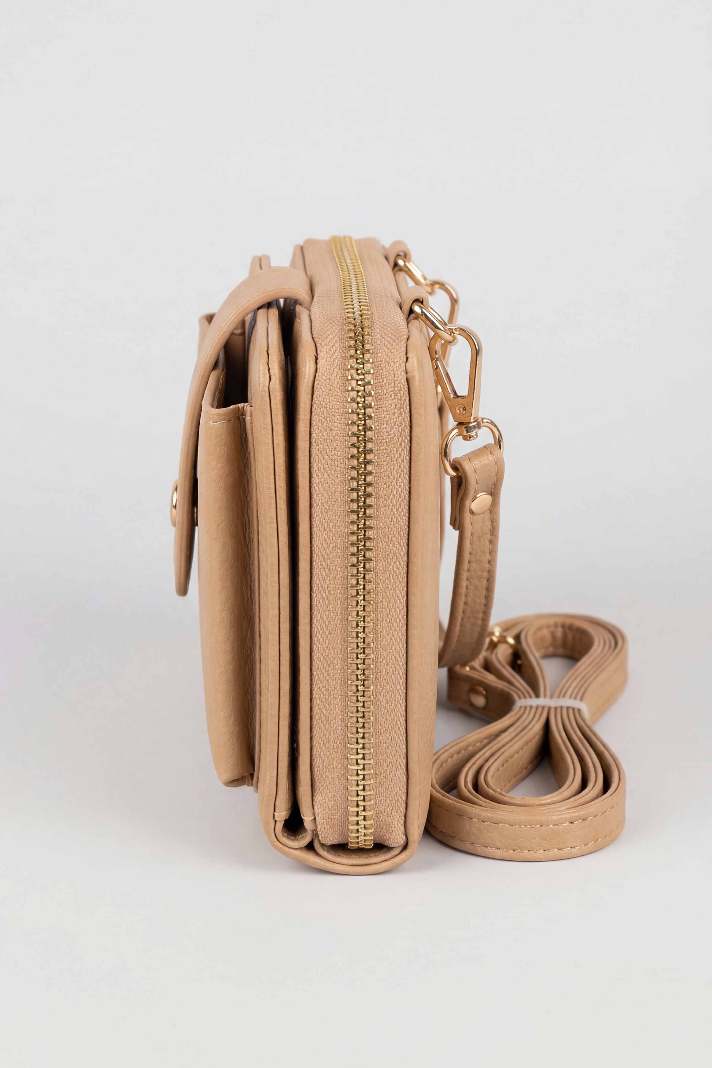 Tan Wallet-446642126