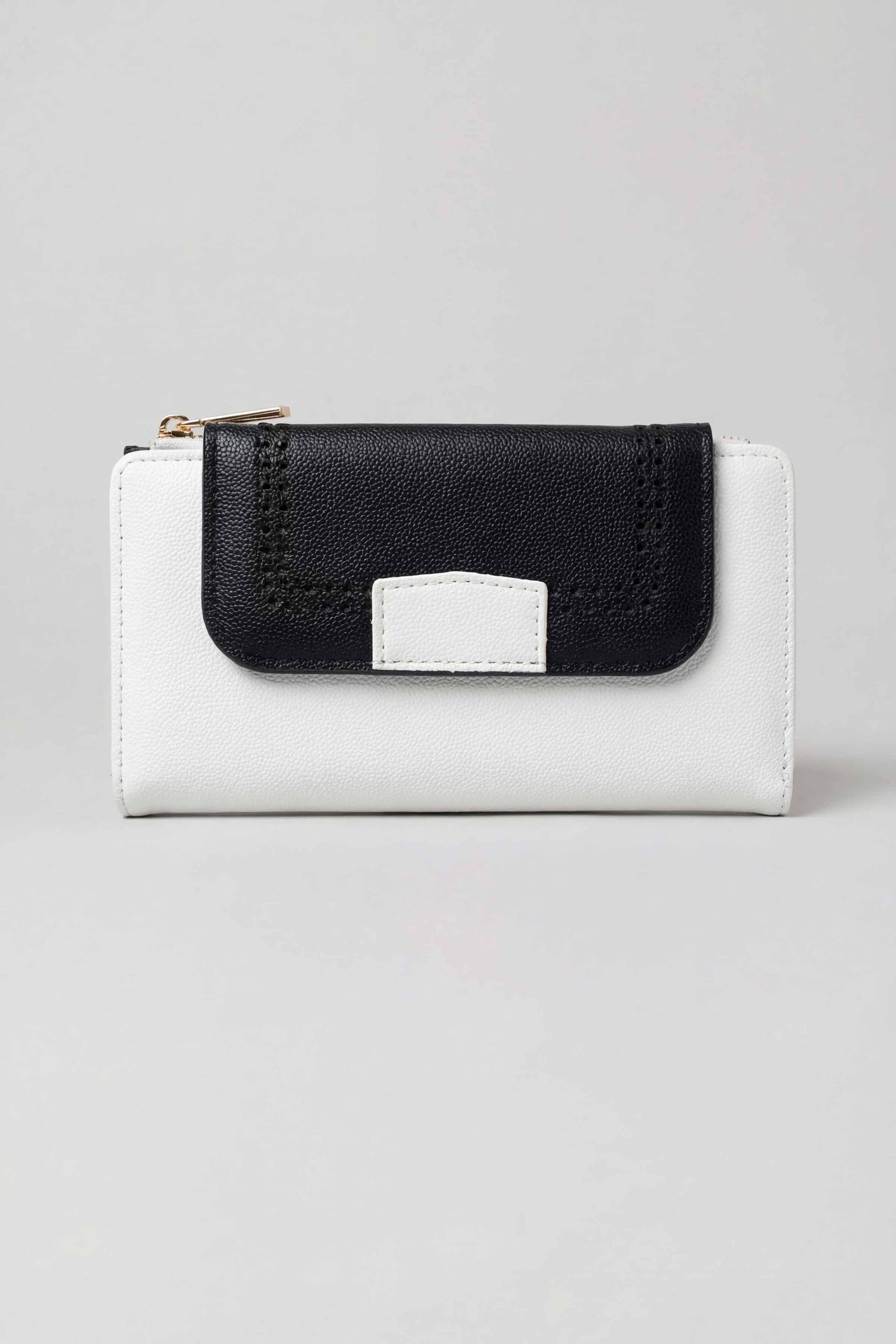 Black Wallet-446652103