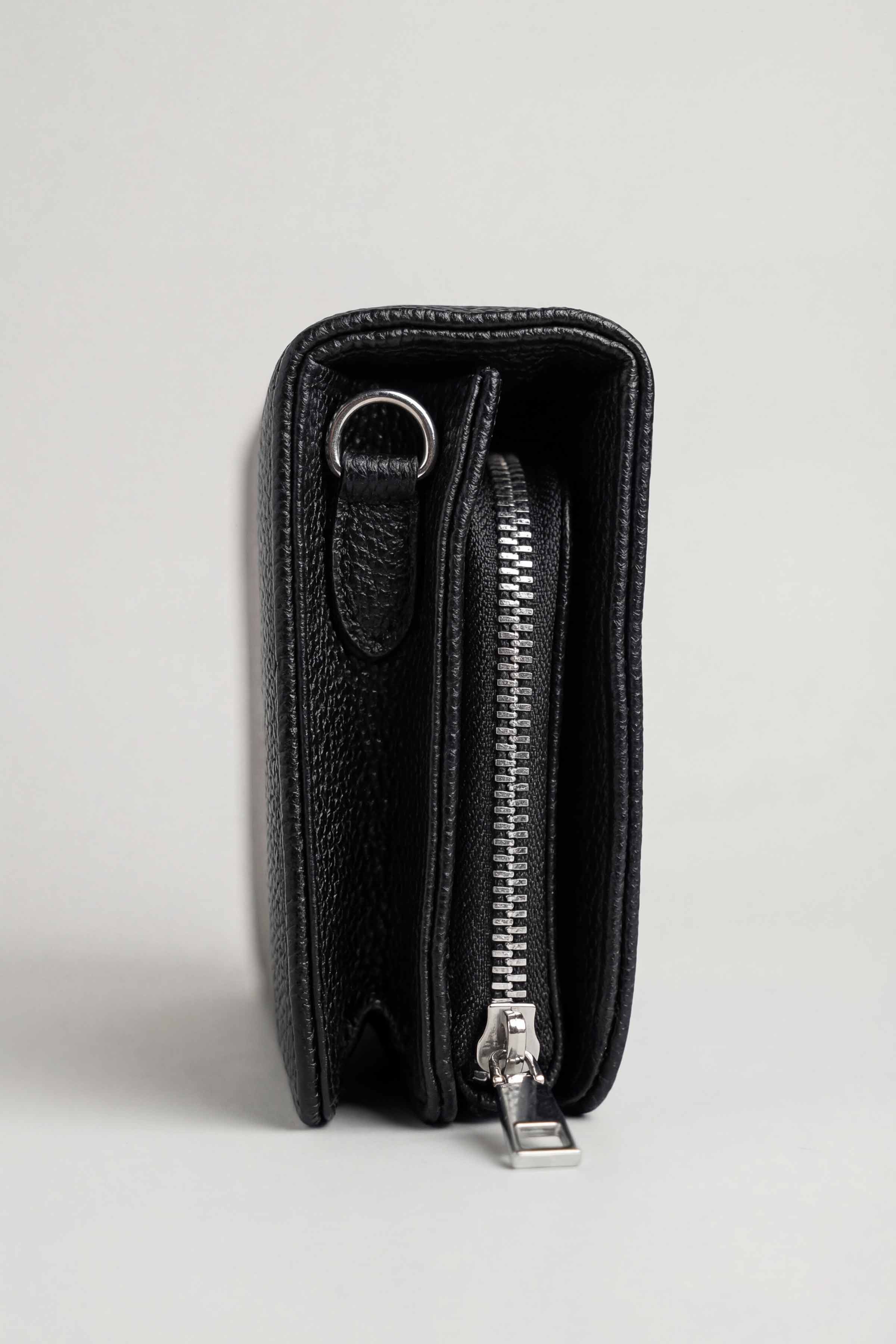 Black Wallet-446672103