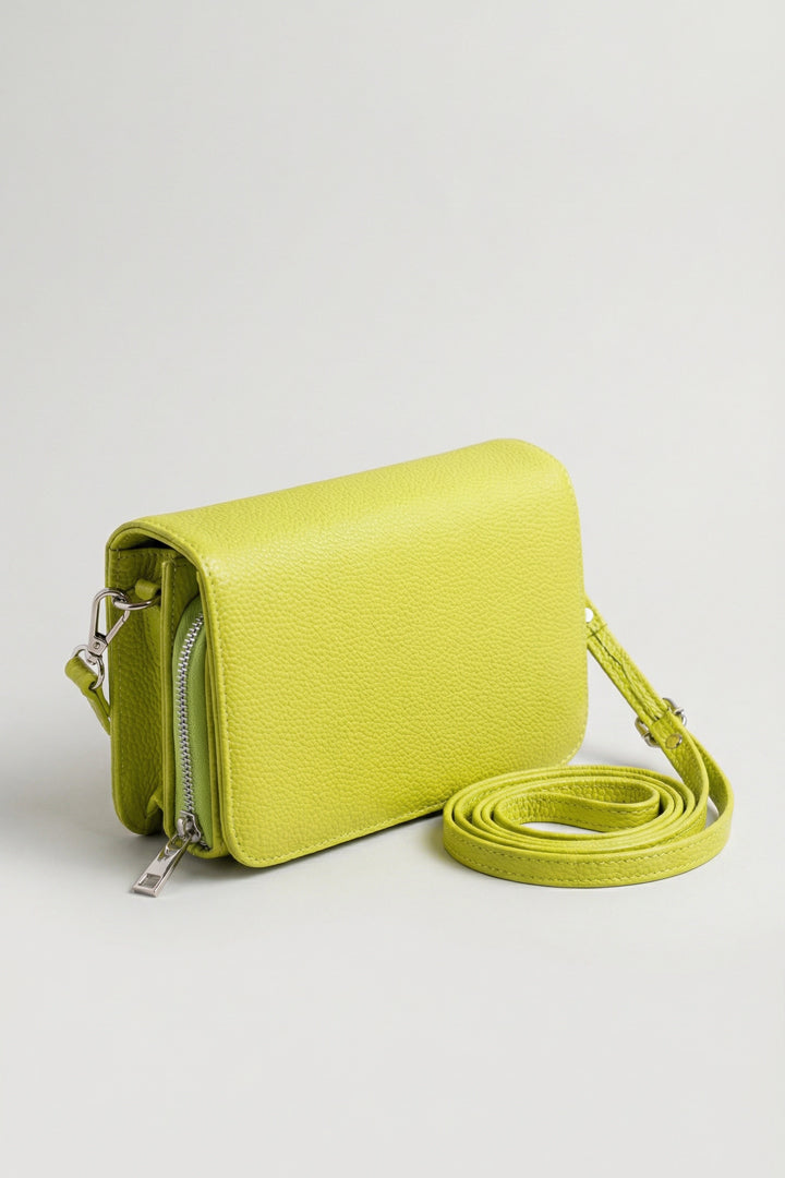 Green Wallet-446672104