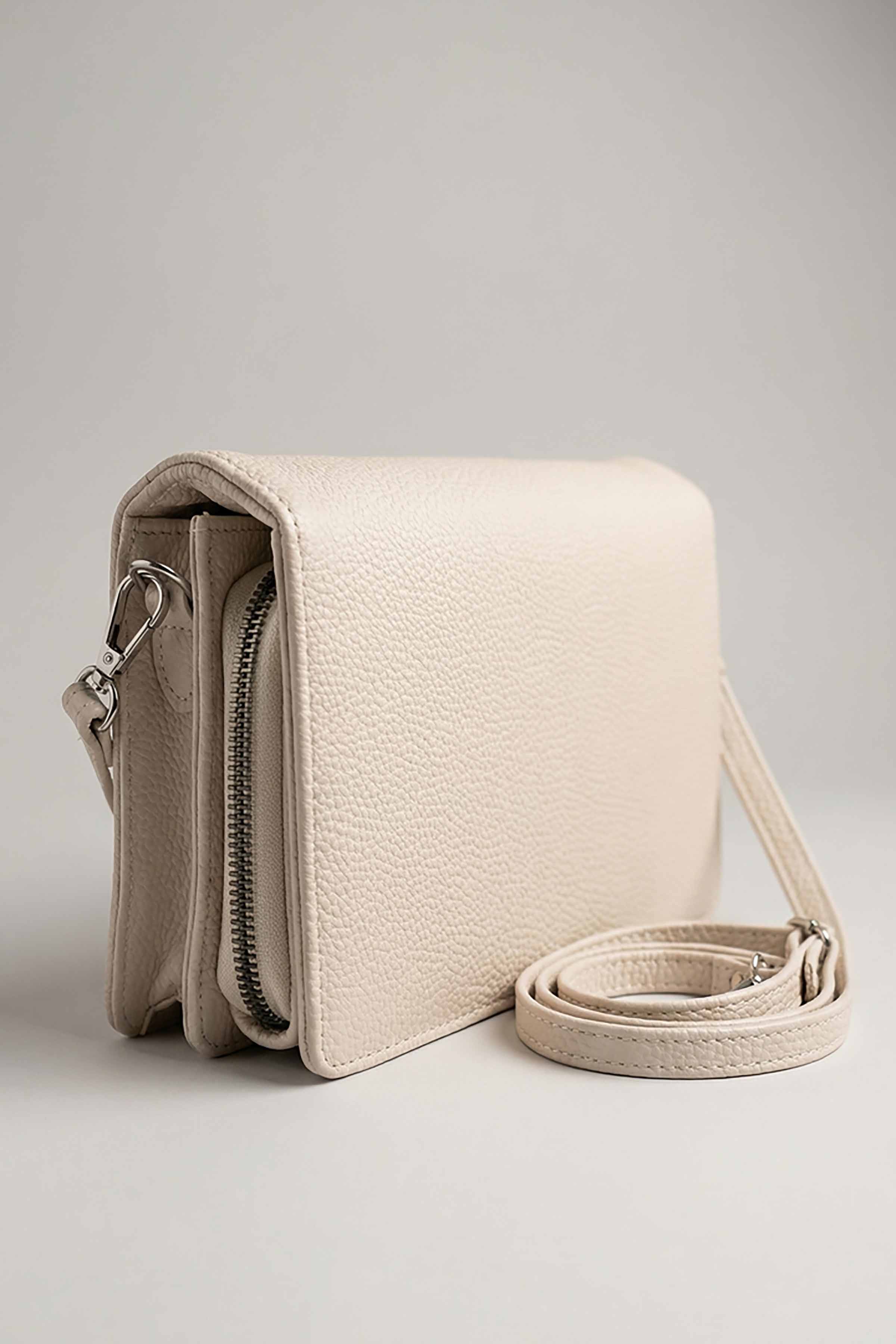 Off White Wallet-446672107