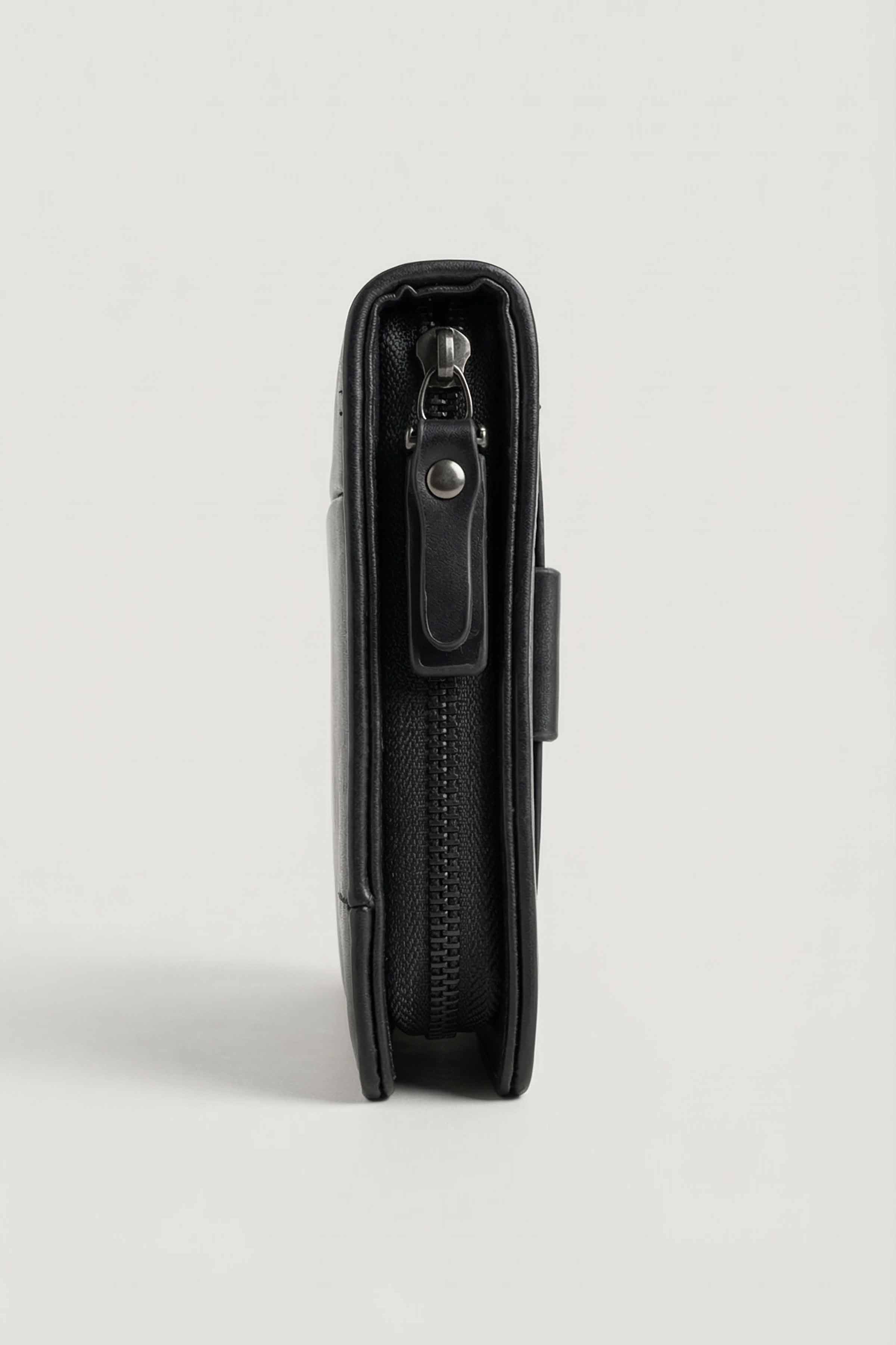 Black Wallet-446682103