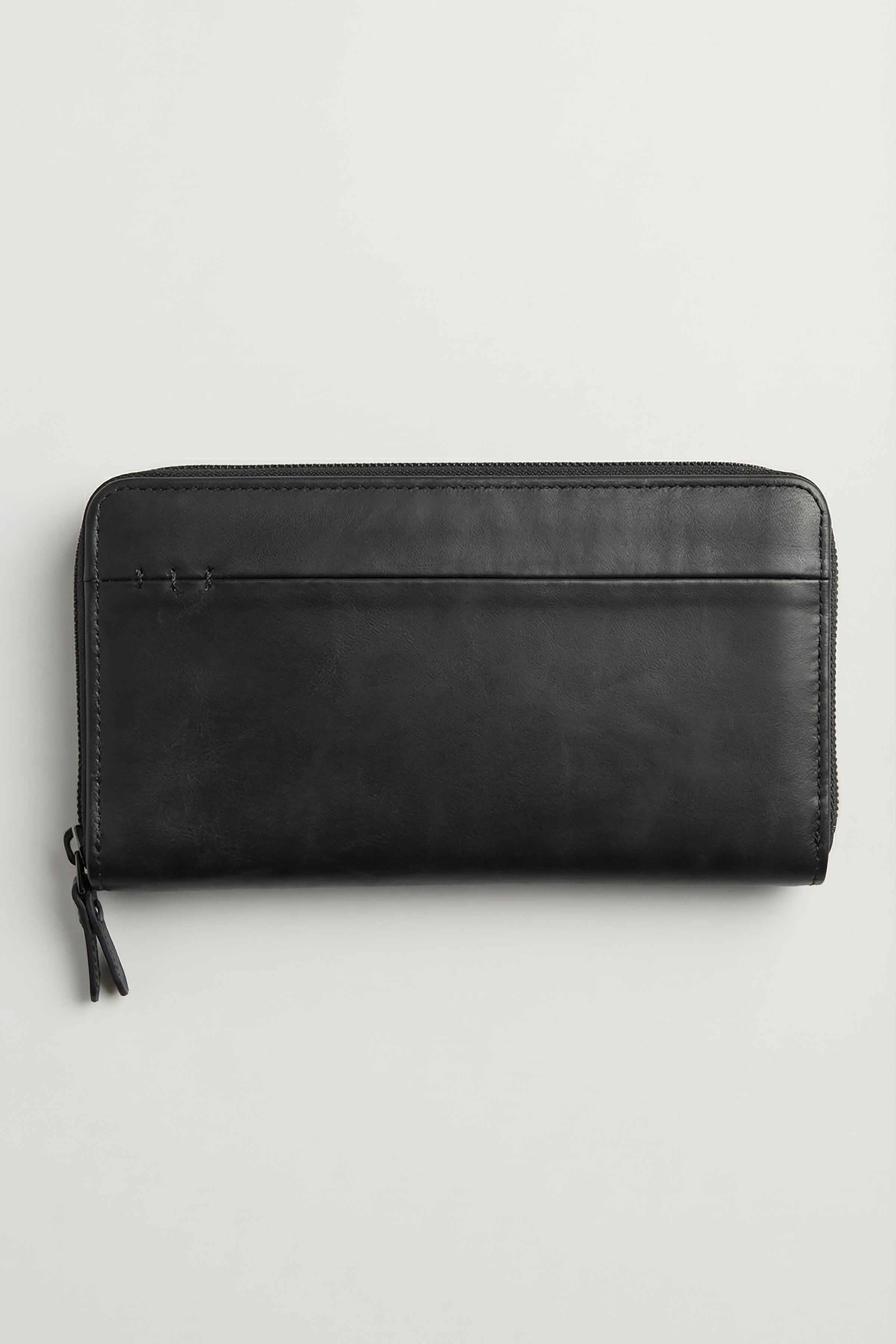 Black Wallet-446682103
