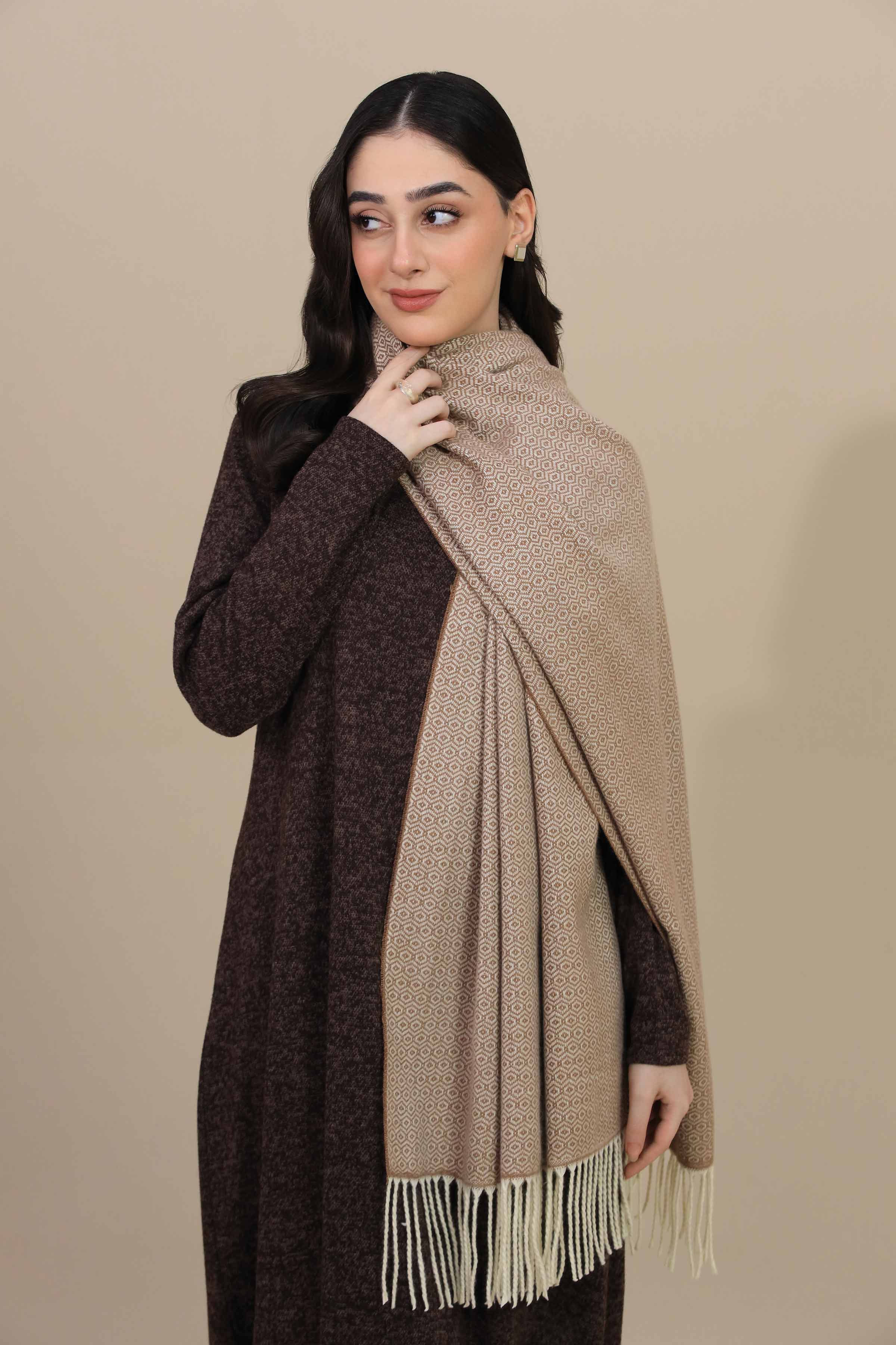 Red Women Shawl-446702101  for Women – Women Shawl Collection | Nishat | Shop Online