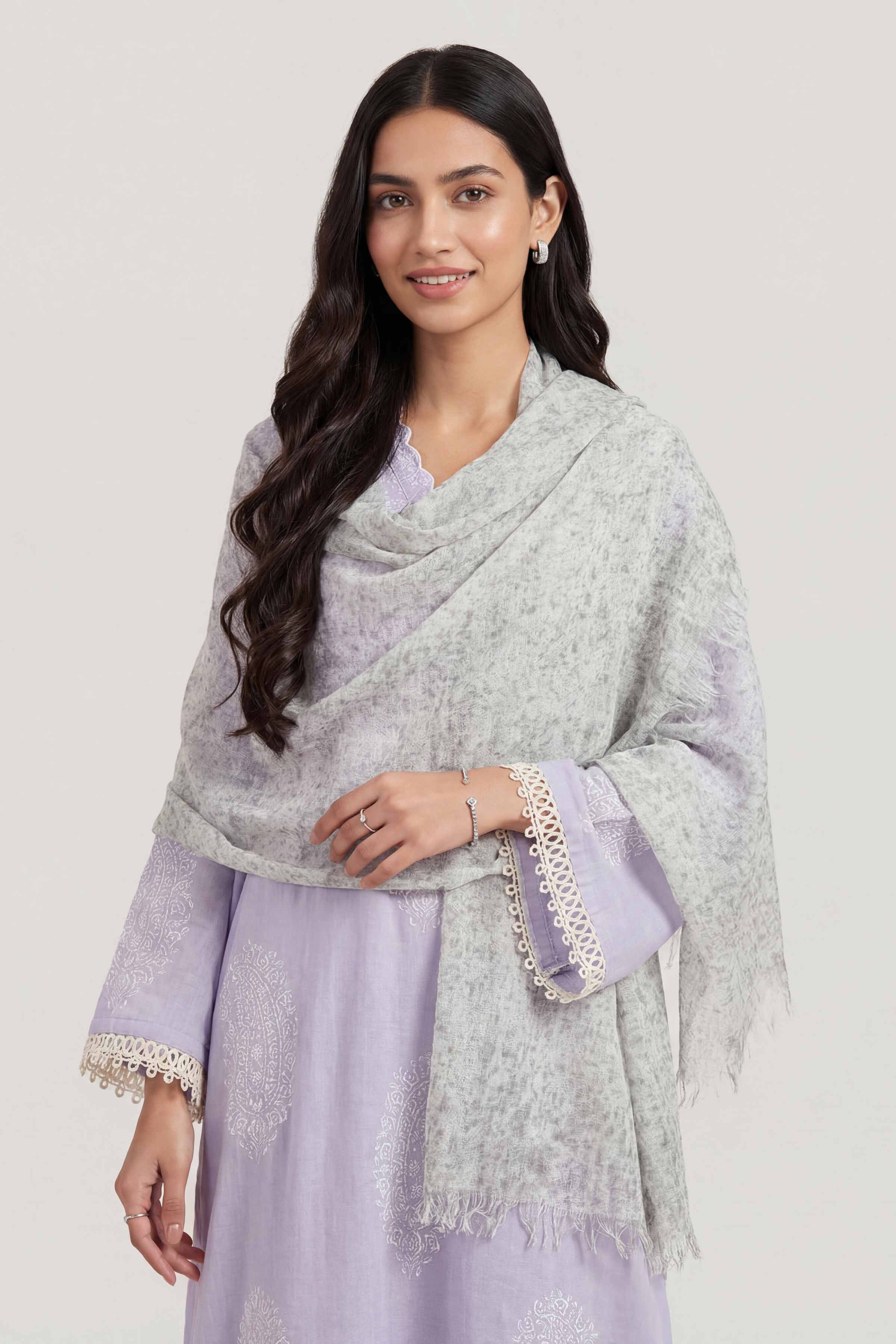 Green Women Scarf-447412104