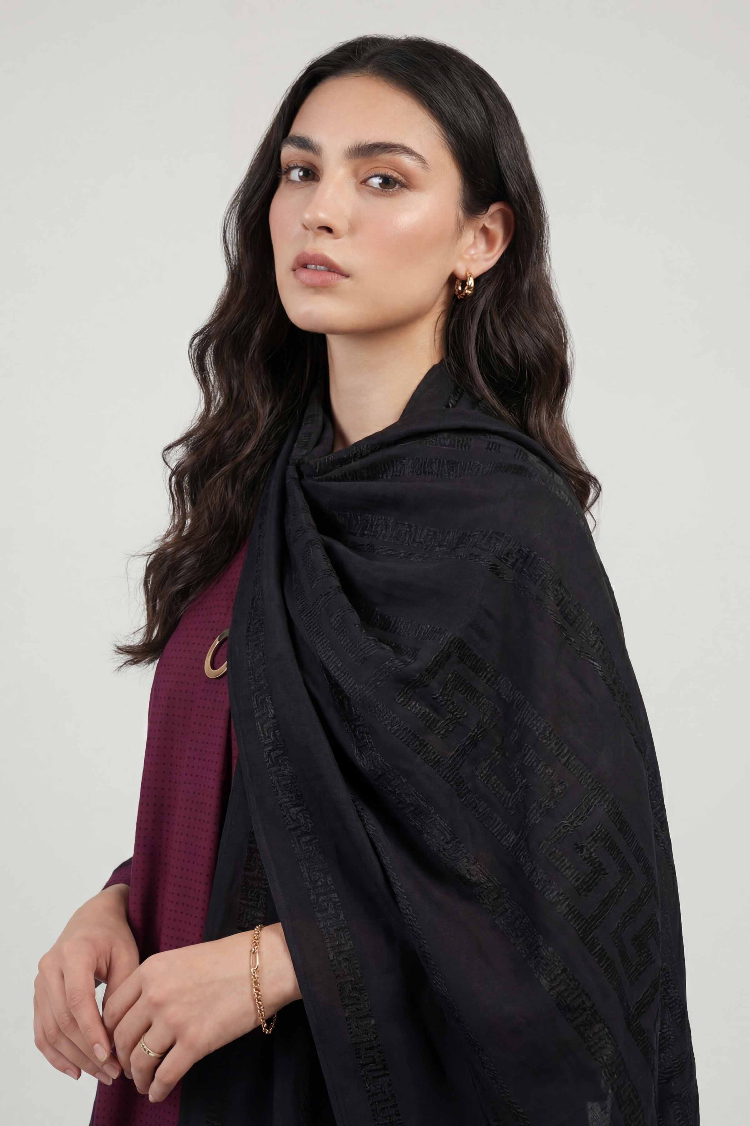 Black Women Scarf-447512103