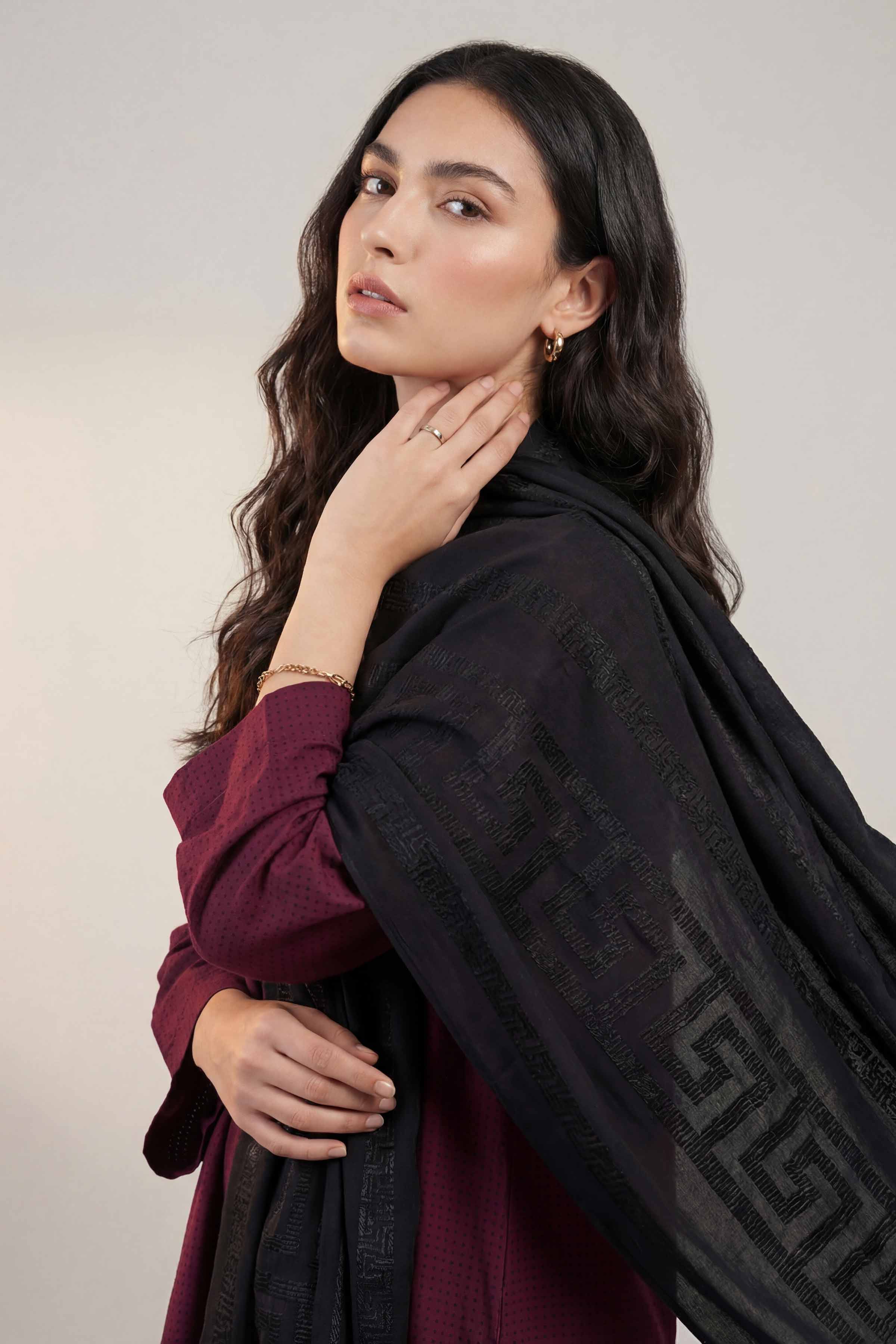 Black Women Scarf-447512103