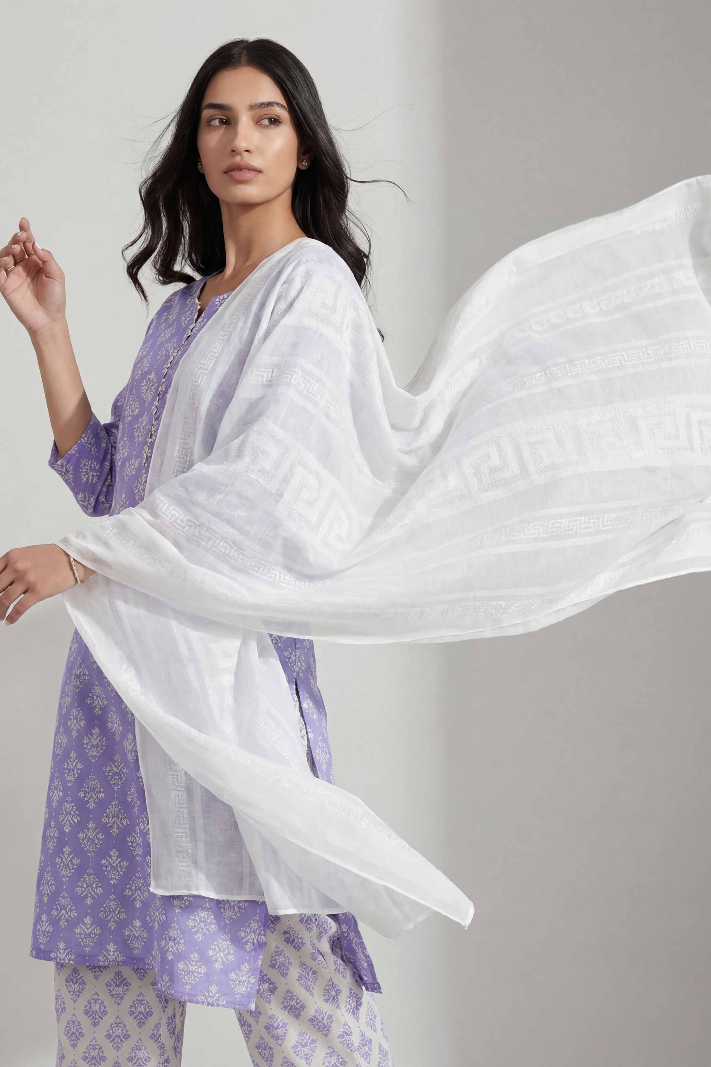 Off White Women Scarf-447512107