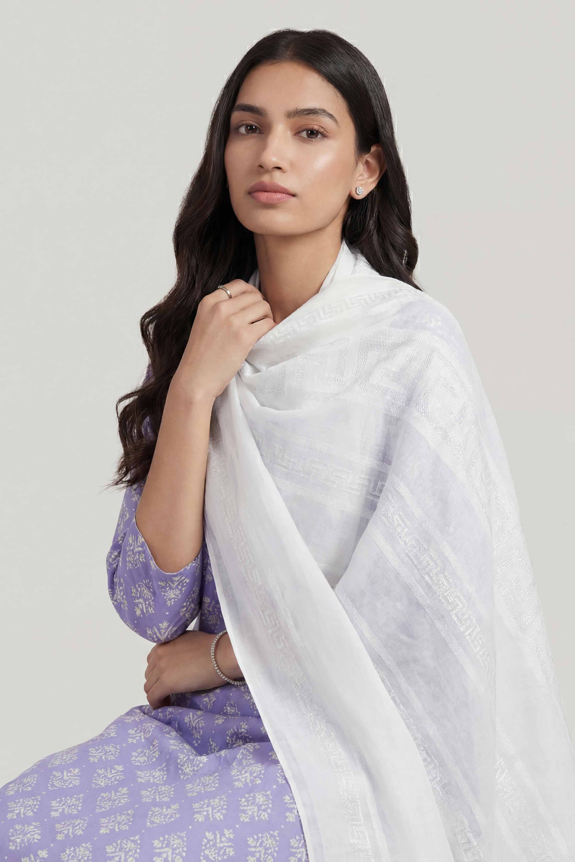 Off White Women Scarf-447512107