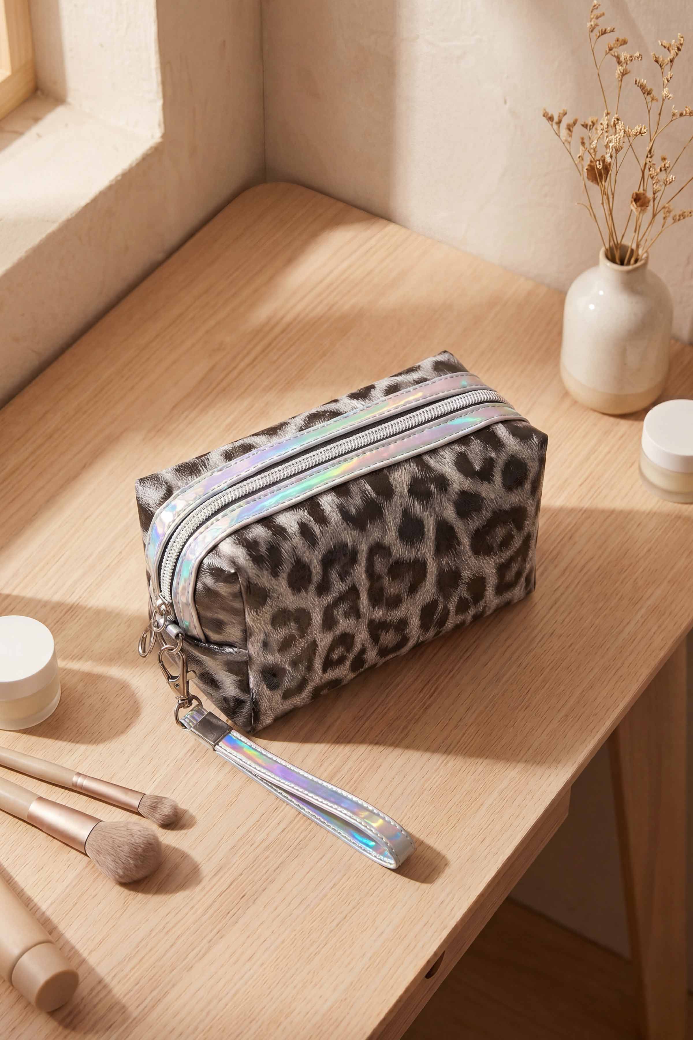 Black Vanity Bag-448462103