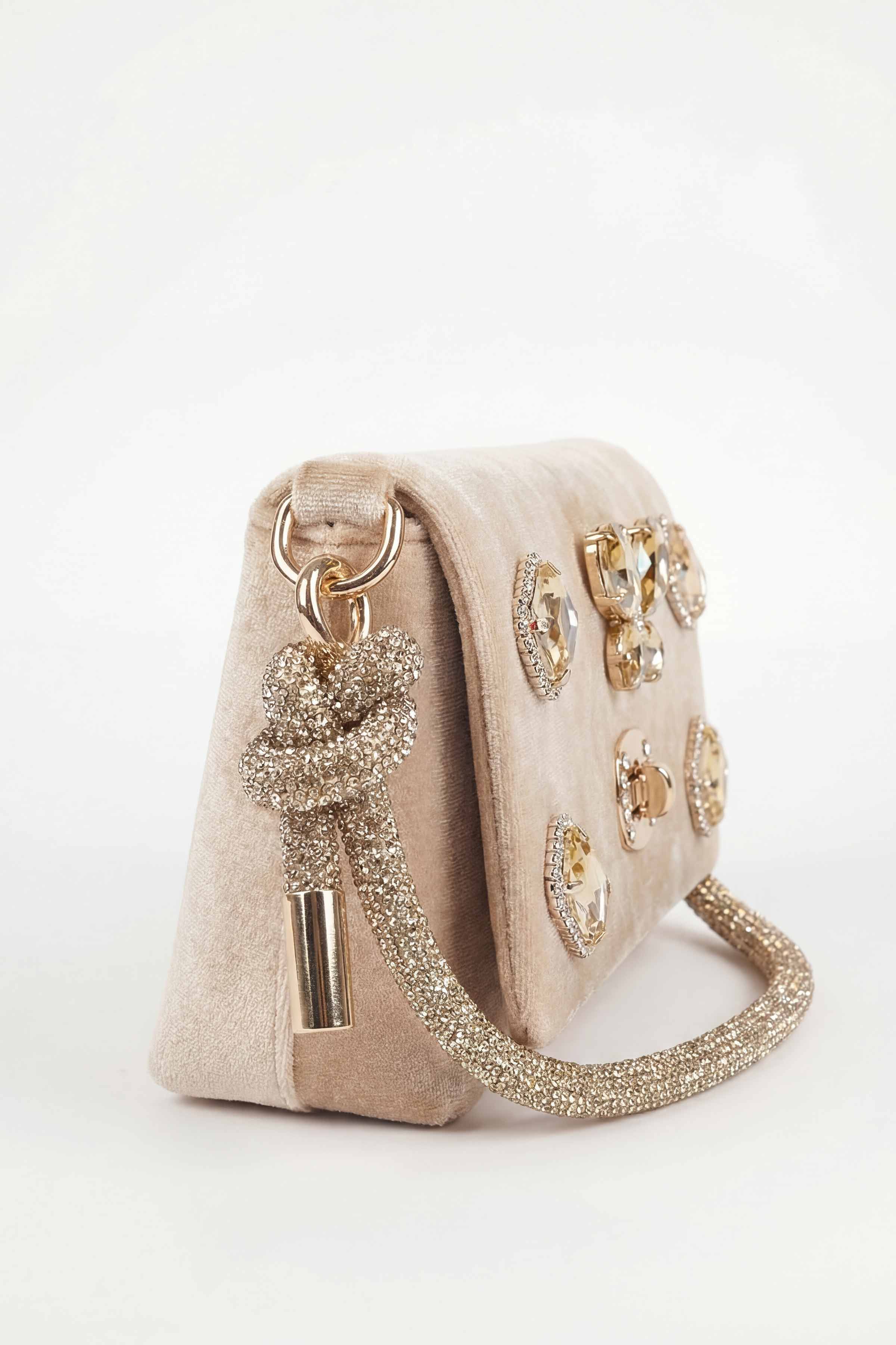 Gold Clutch-448502119