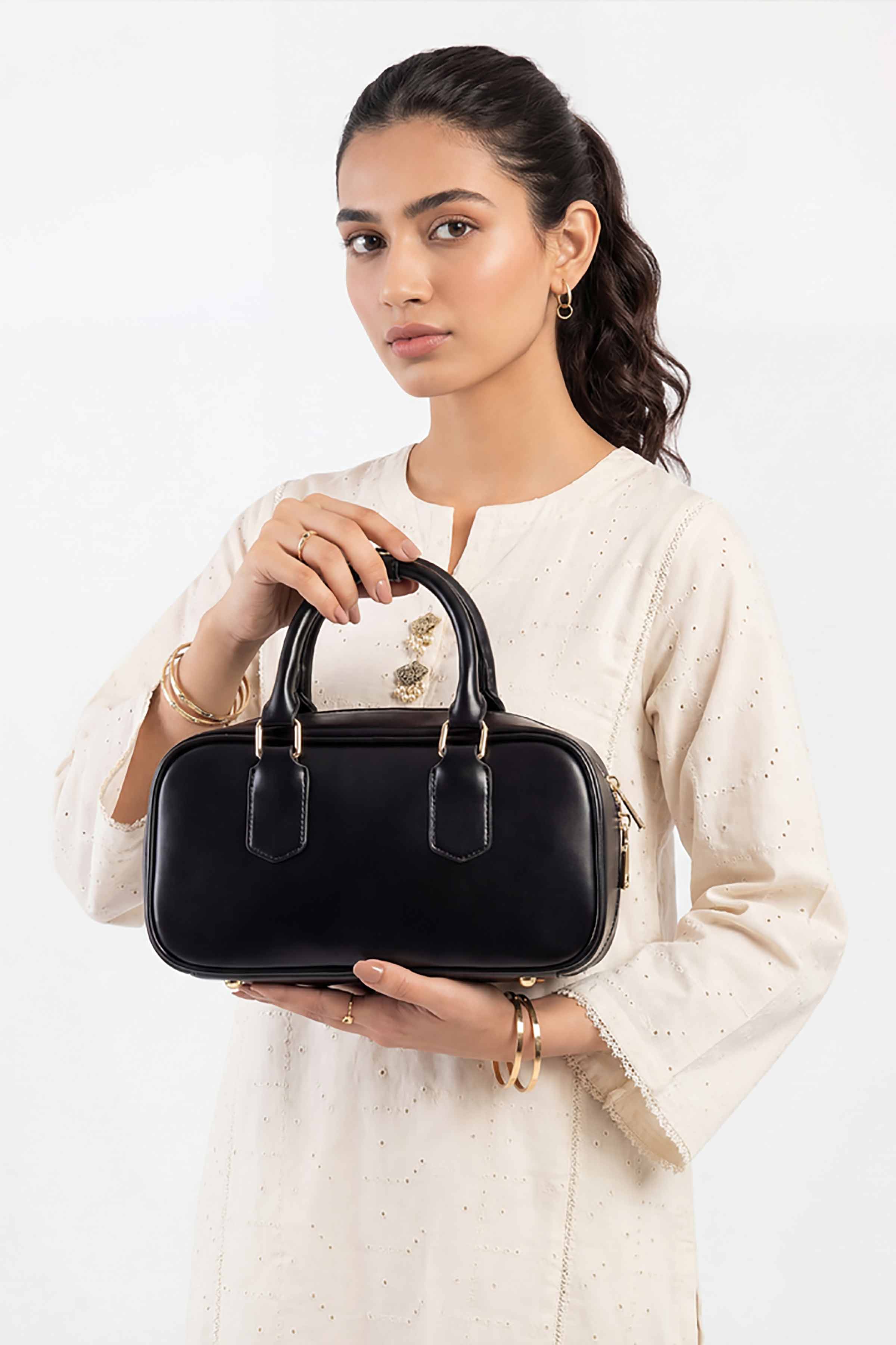 Black Hand Bag-449022103