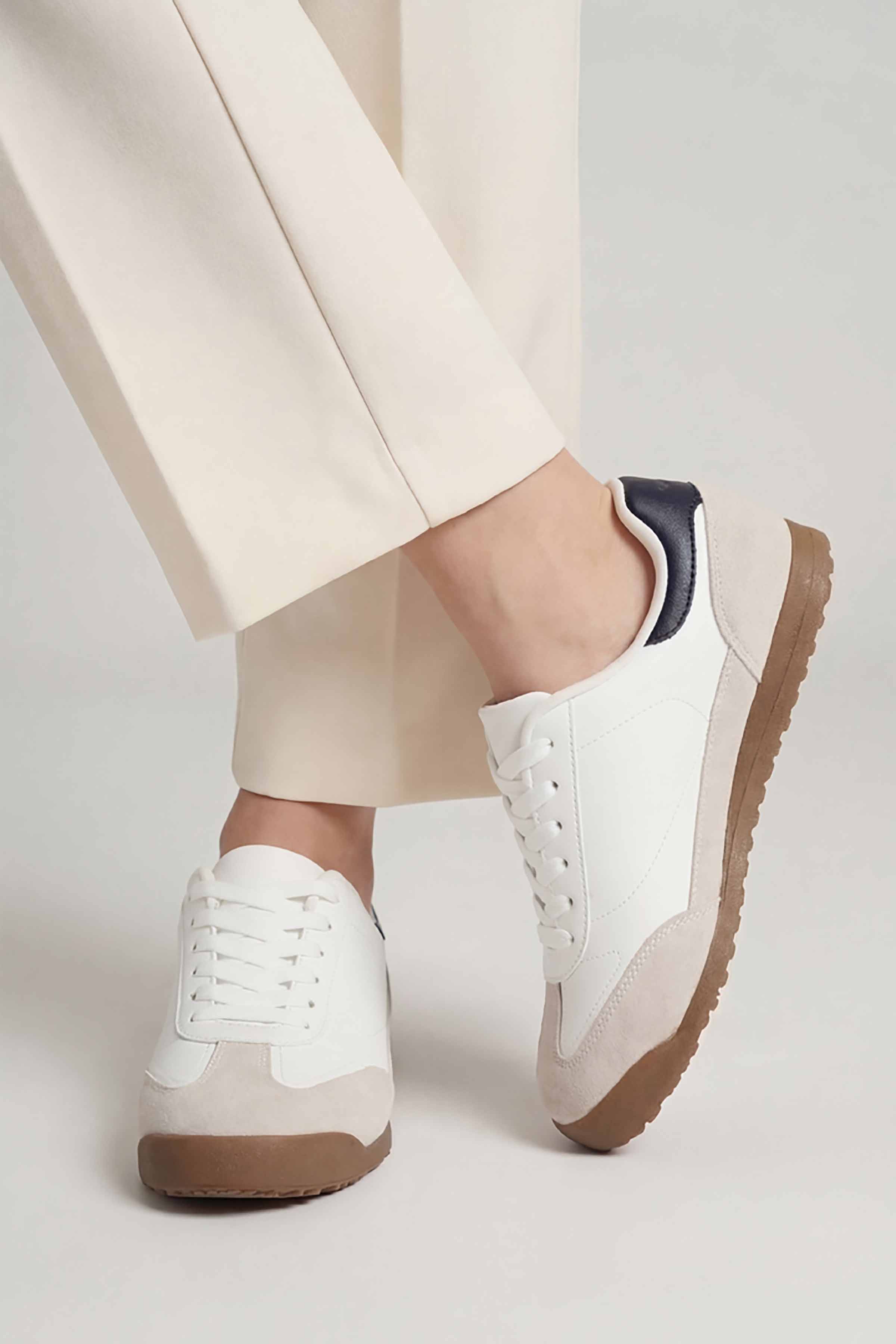 White Canvas-449242912