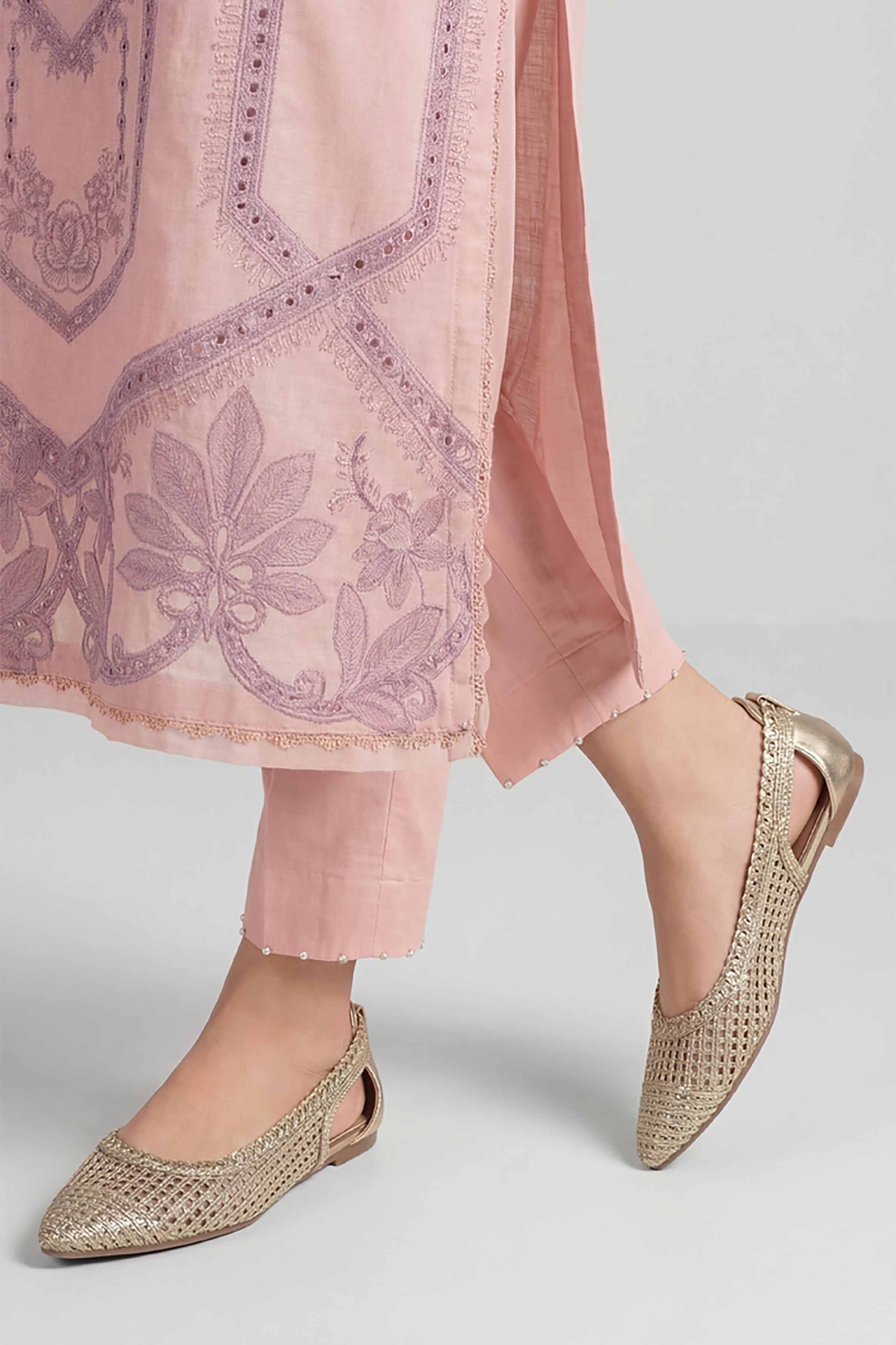 Gold Pumps-449322919