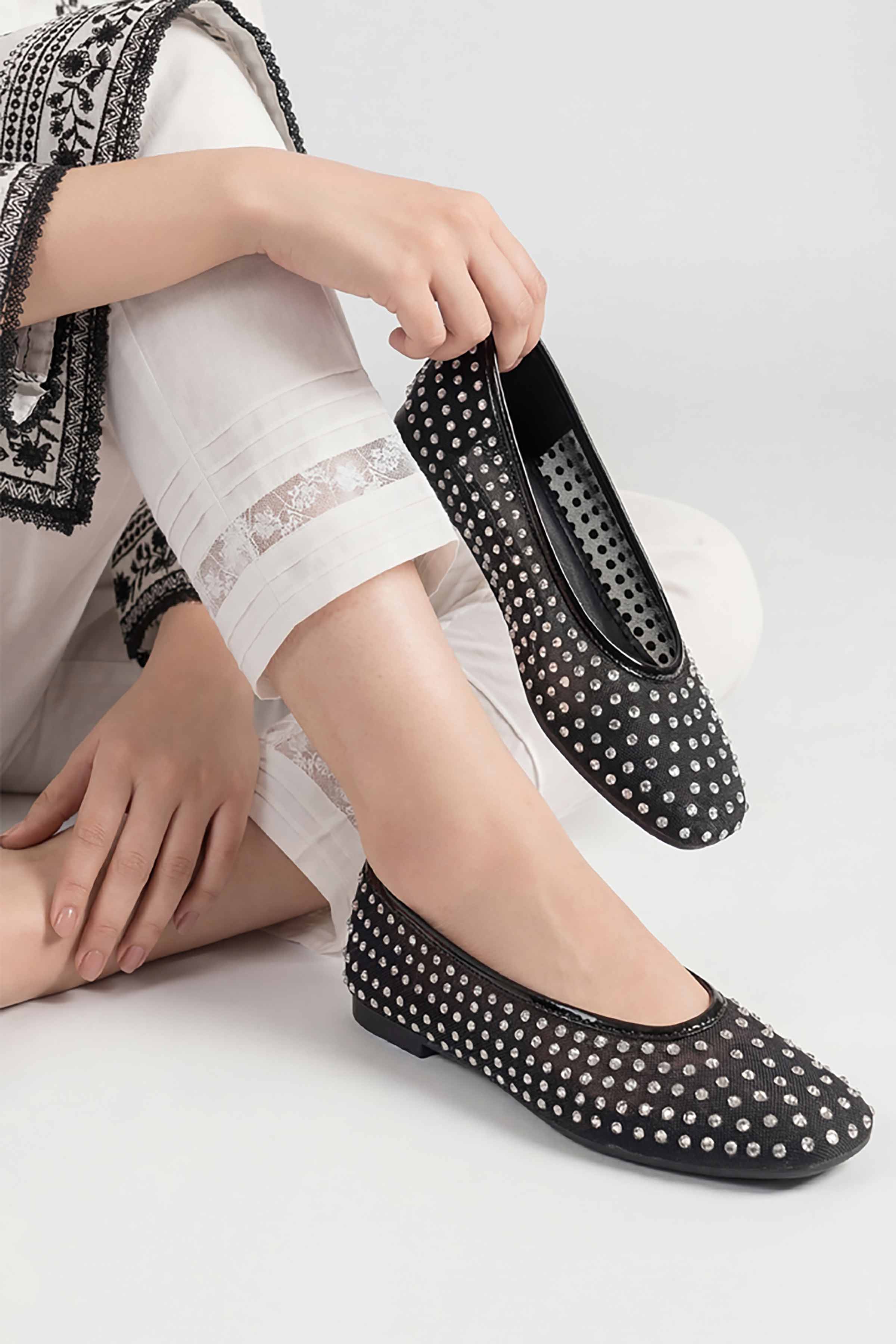 Black Pumps-449332903