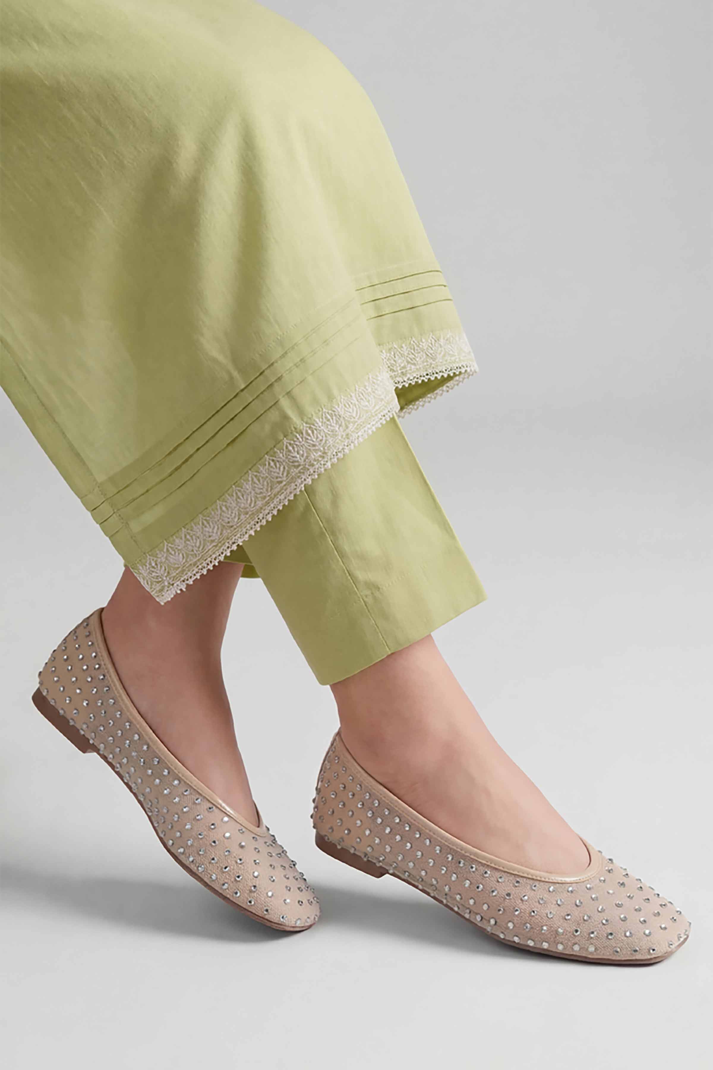 Beige Pumps-449332918