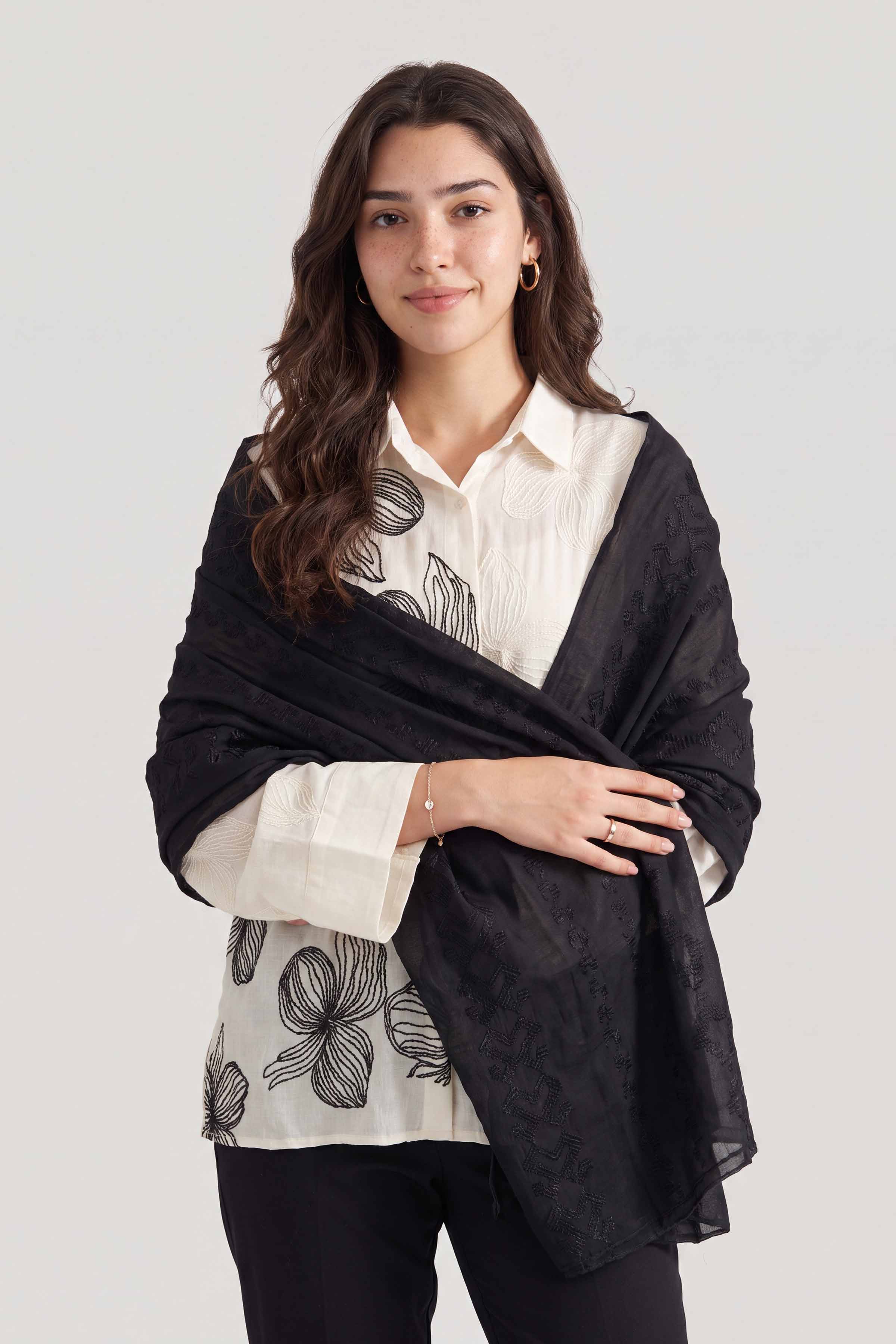 Black Women Scarf-449572103