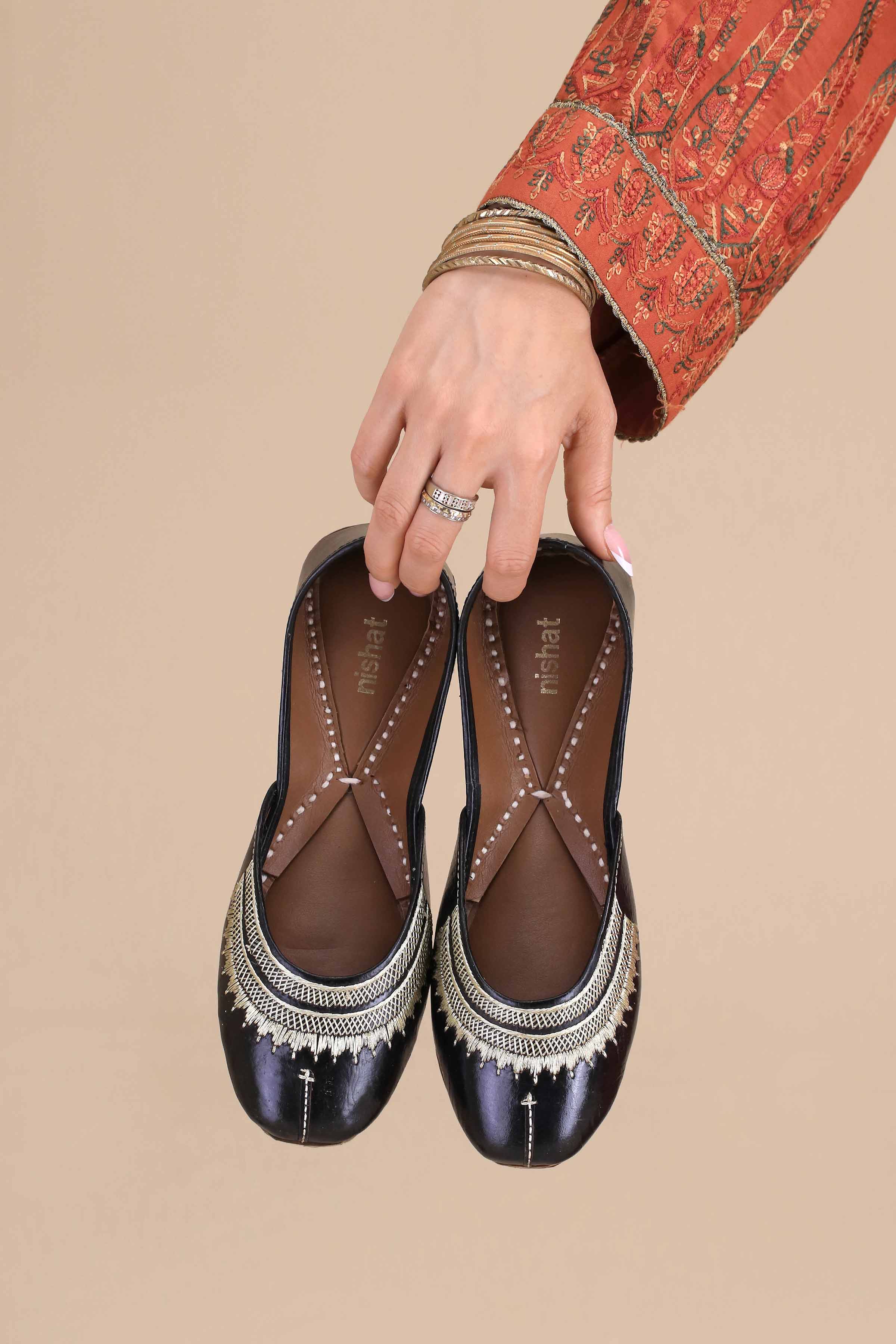 Black Khussa-1531313703