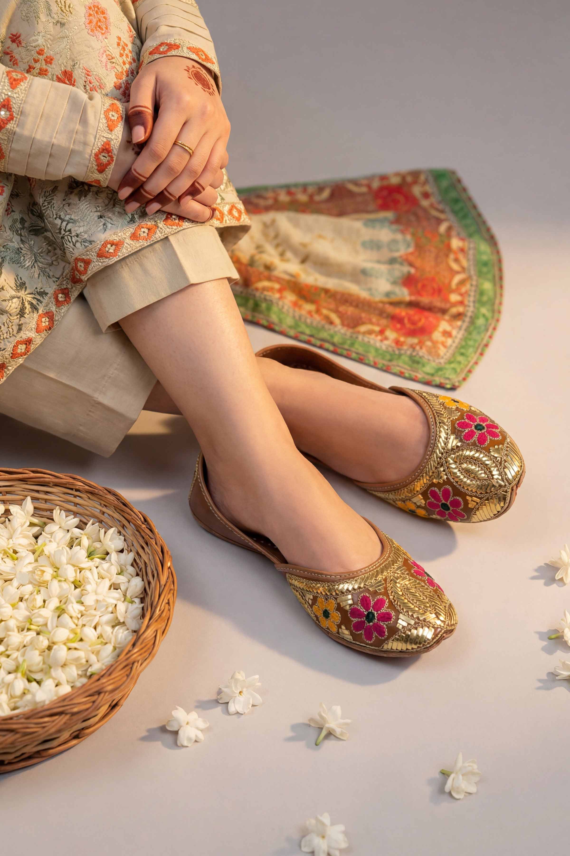 Brown Khussa-1596963713 Women - Fashion Collection | Nishat | Shop Online