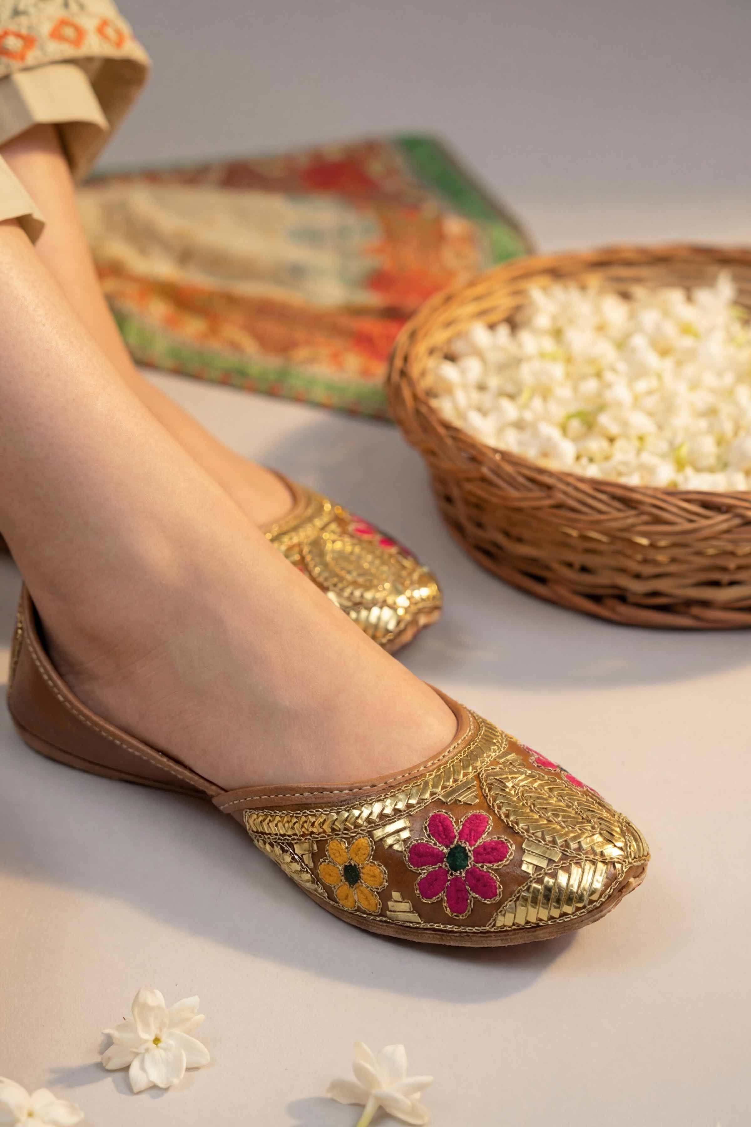 Brown Khussa-1596963713 Women - Fashion Collection | Nishat | Shop Online