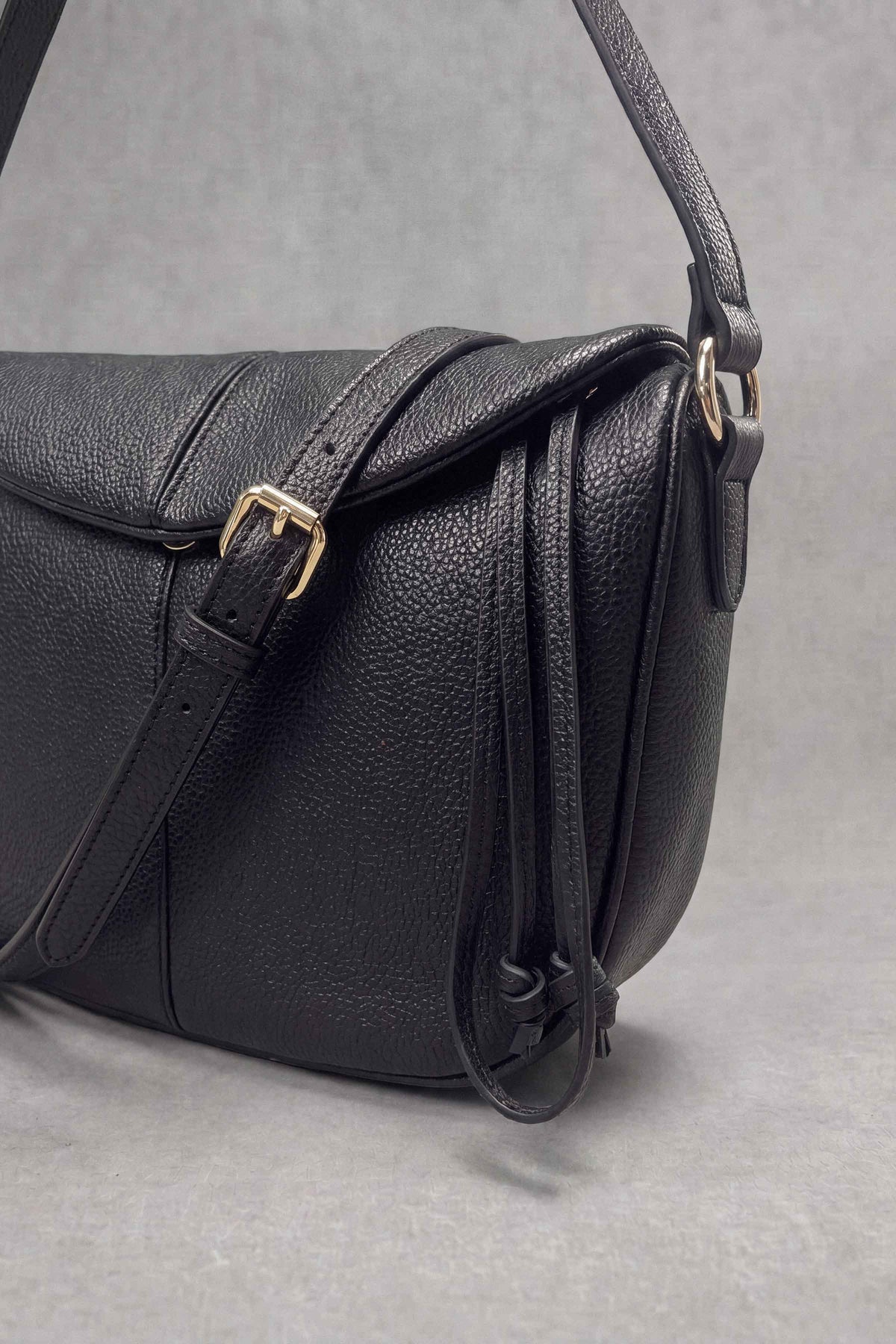 Black Shoulder Bag-1716872103 - for Women - Bag Collection | Nishat | Shop Online